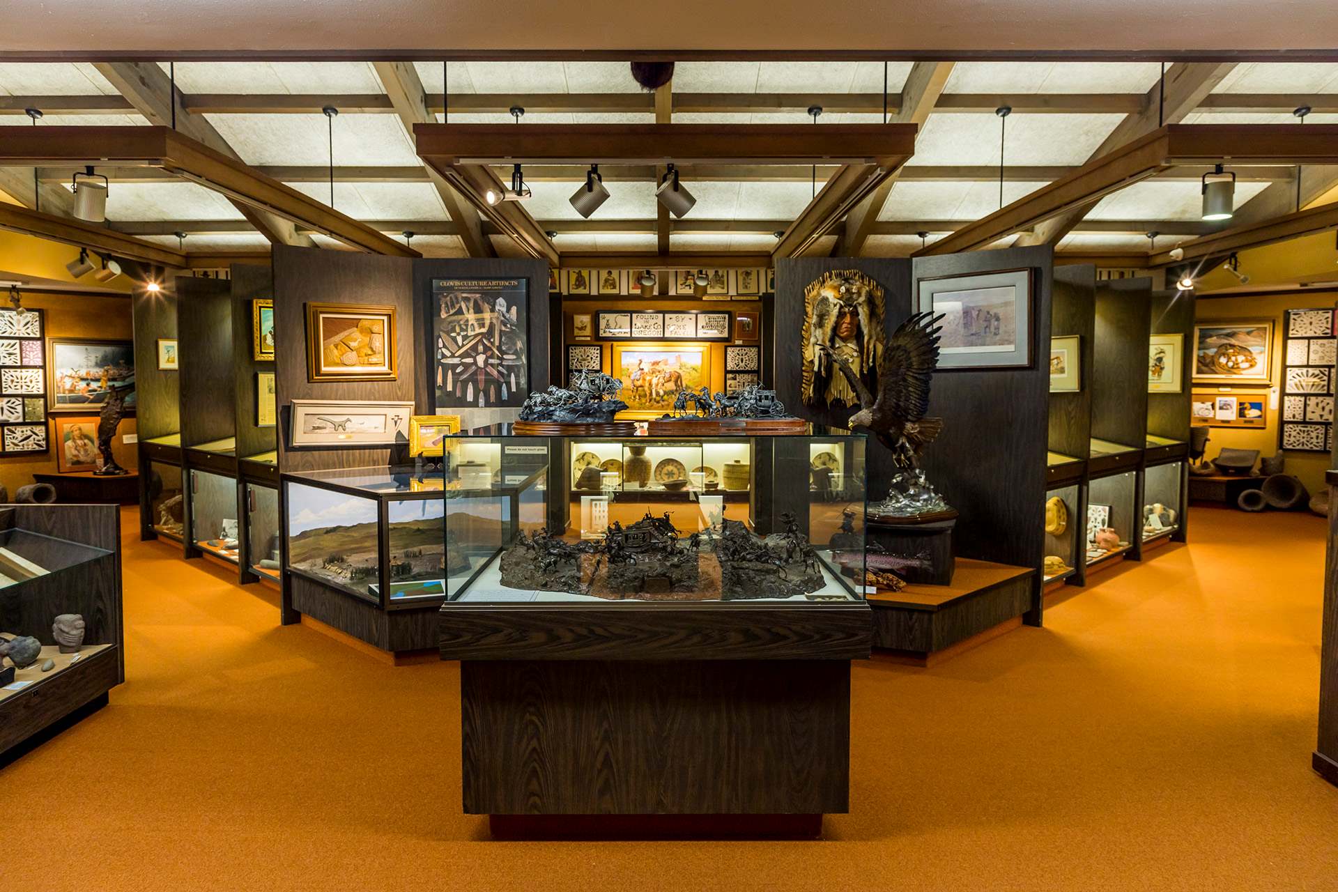 unveil-the-wonders-of-klamath-falls-favell-museum