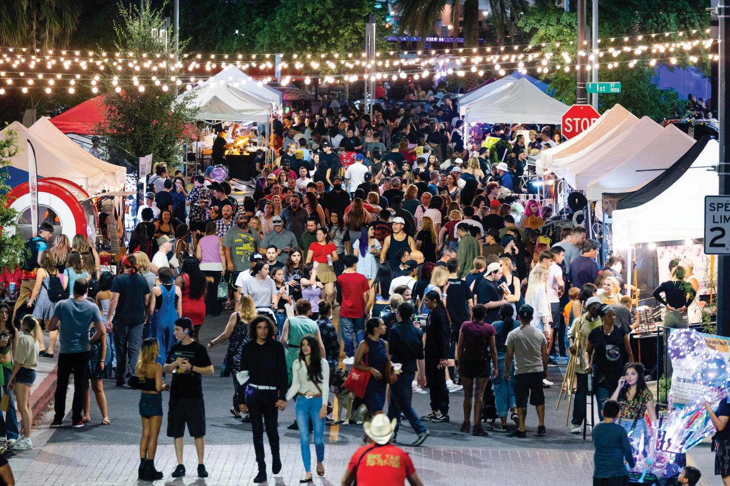 Vibrant-Nights-At-Las-Vegas-Arts-District8217s-First-Friday vibrant-nights-at-las-vegas-arts-districts-first-friday