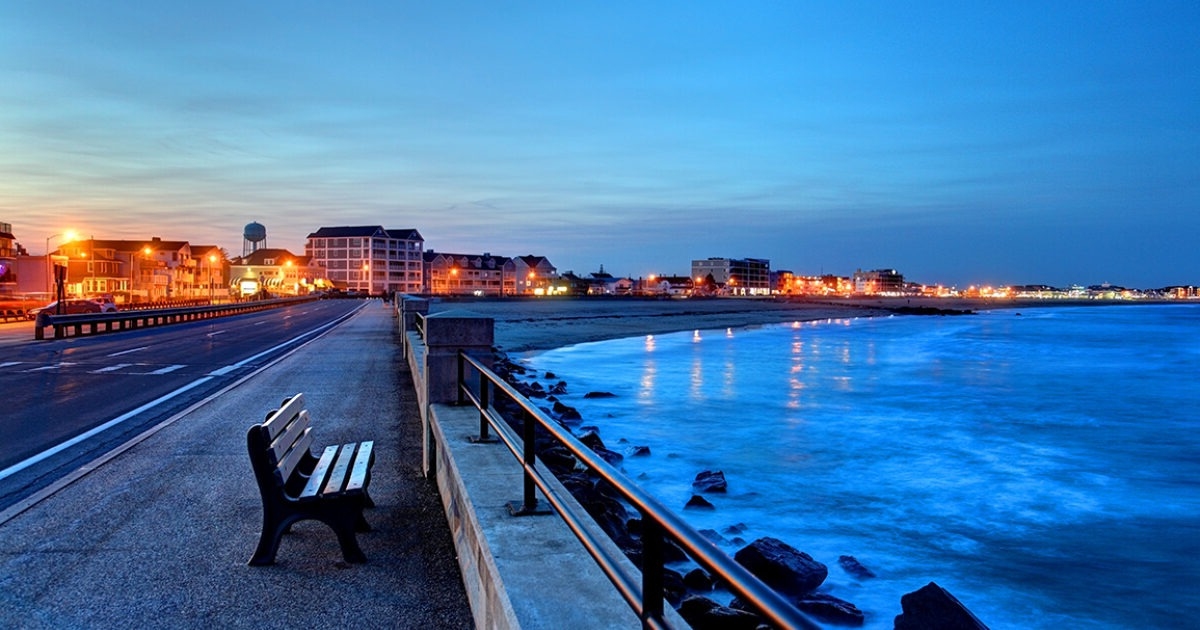 Vibrant-Vibes-At-Hampton-Beach-Boardwalk vibrant-vibes-at-hampton-beach-boardwalk