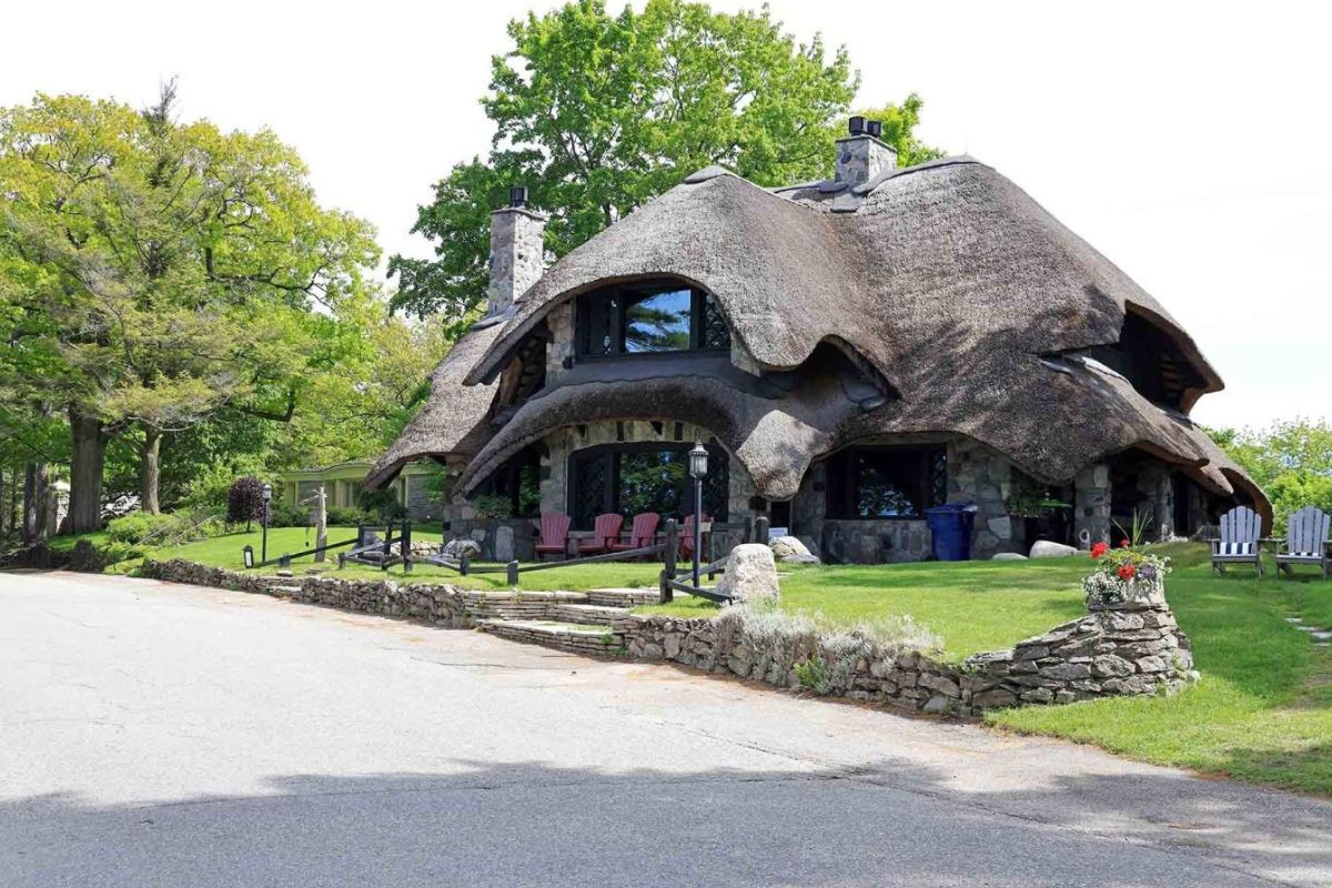 whimsical-charm-of-charlevoixs-mushroom-houses
