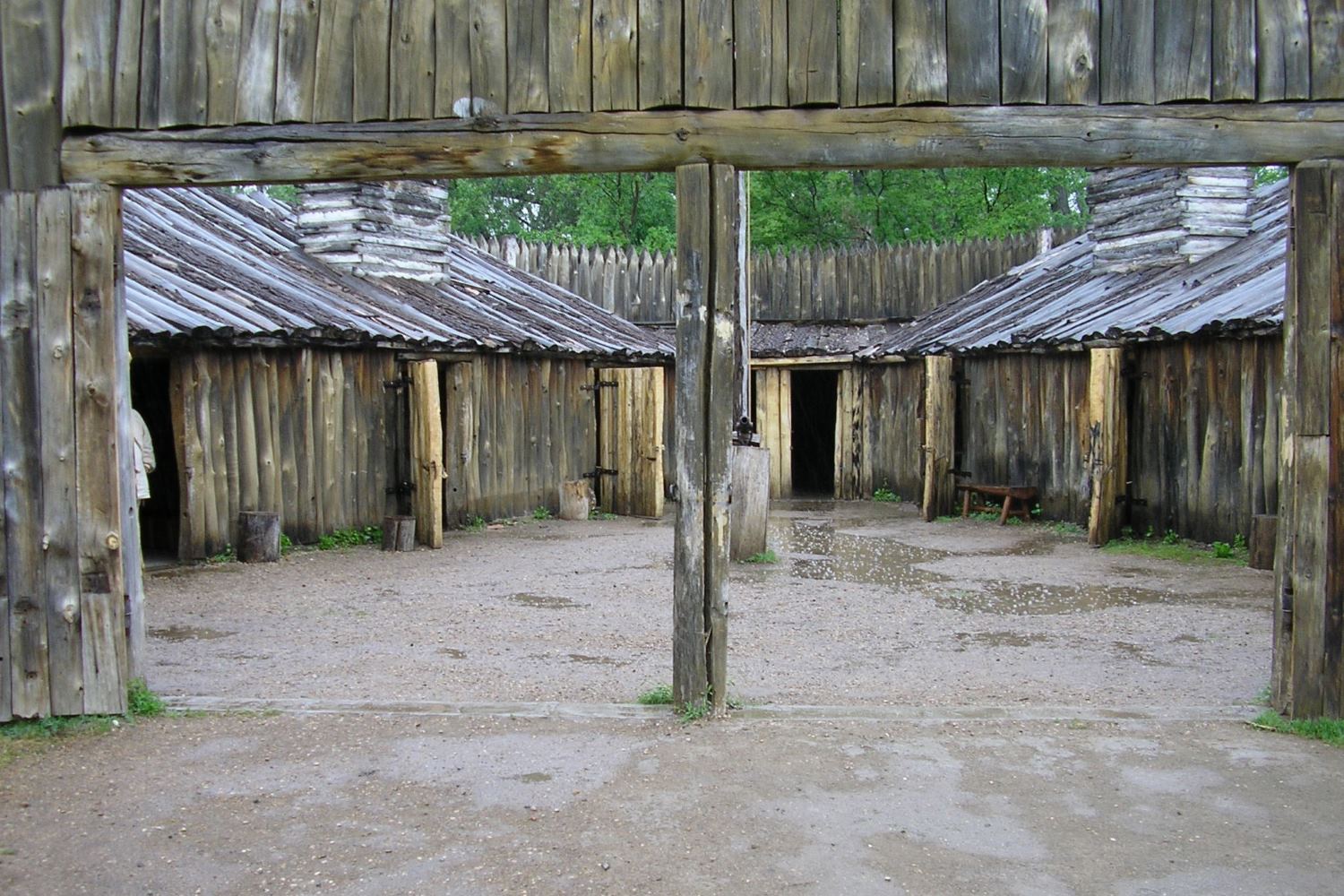 winter-adventures-at-fort-mandans-historic-camp