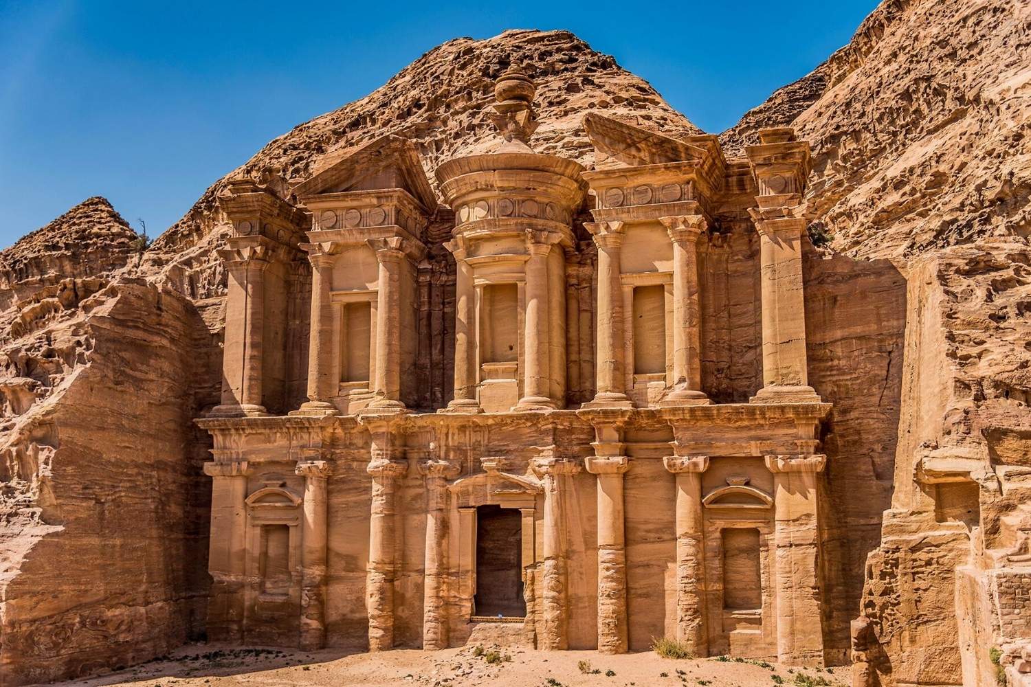 15-Cities-With-Hidden-Historical-Secrets-TouristSecrets 15-cities-with-hidden-historical-secrets-touristsecrets