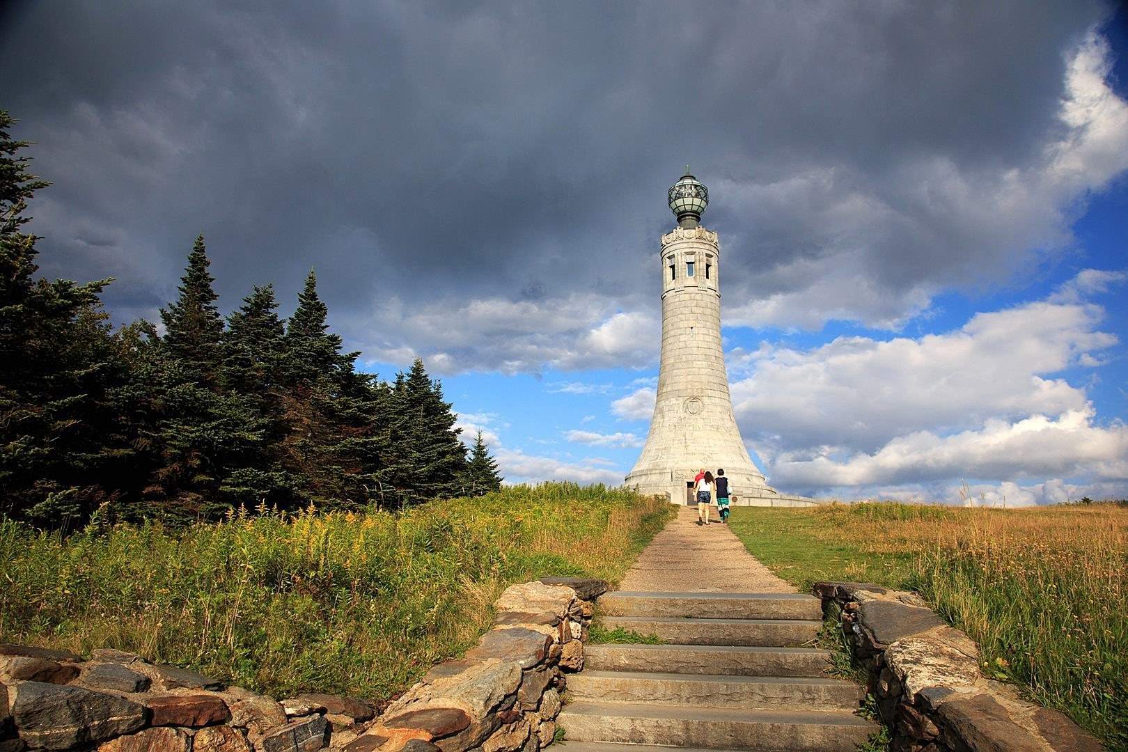 Adams8217-Majestic-Mount-Greylock-Awaits adams-majestic-mount-greylock-awaits