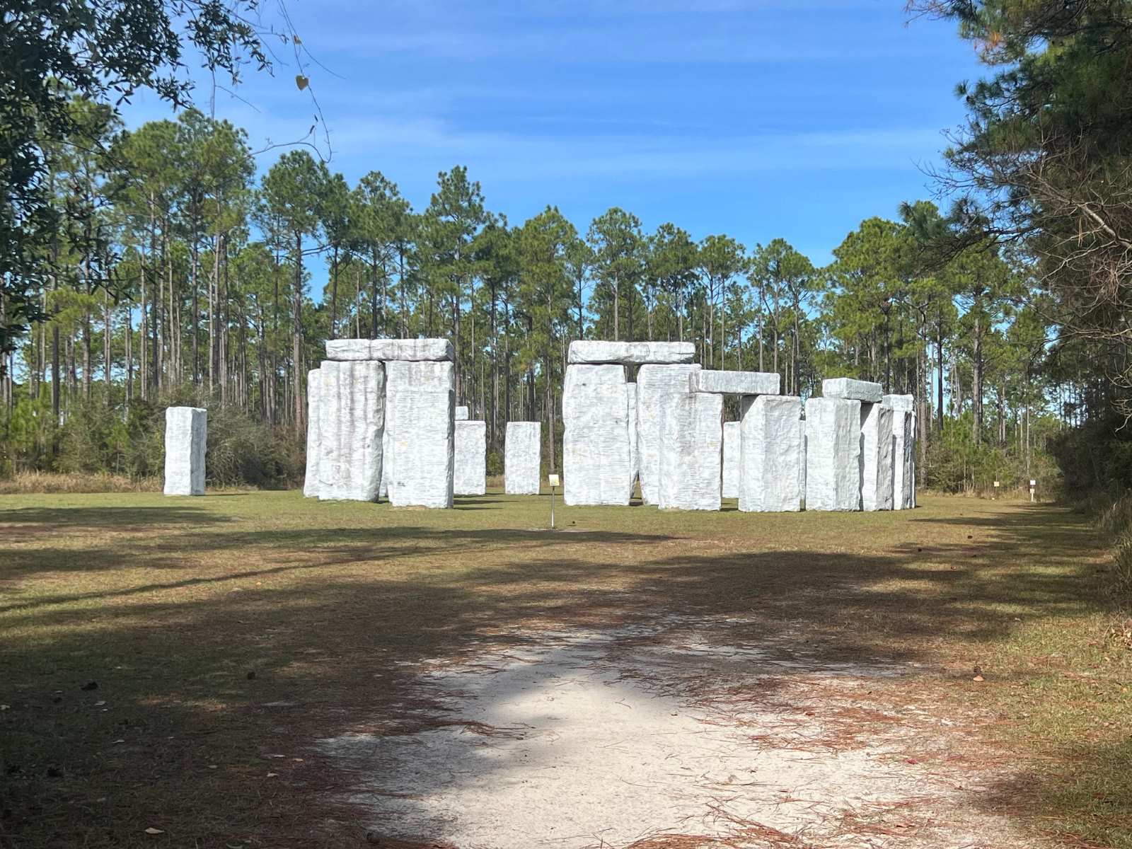 Alabama8217s-Mysterious-Bamahenge-Life-Size-Fiberglass-Stonehenge alabamas-mysterious-bamahenge-life-size-fiberglass-stonehenge