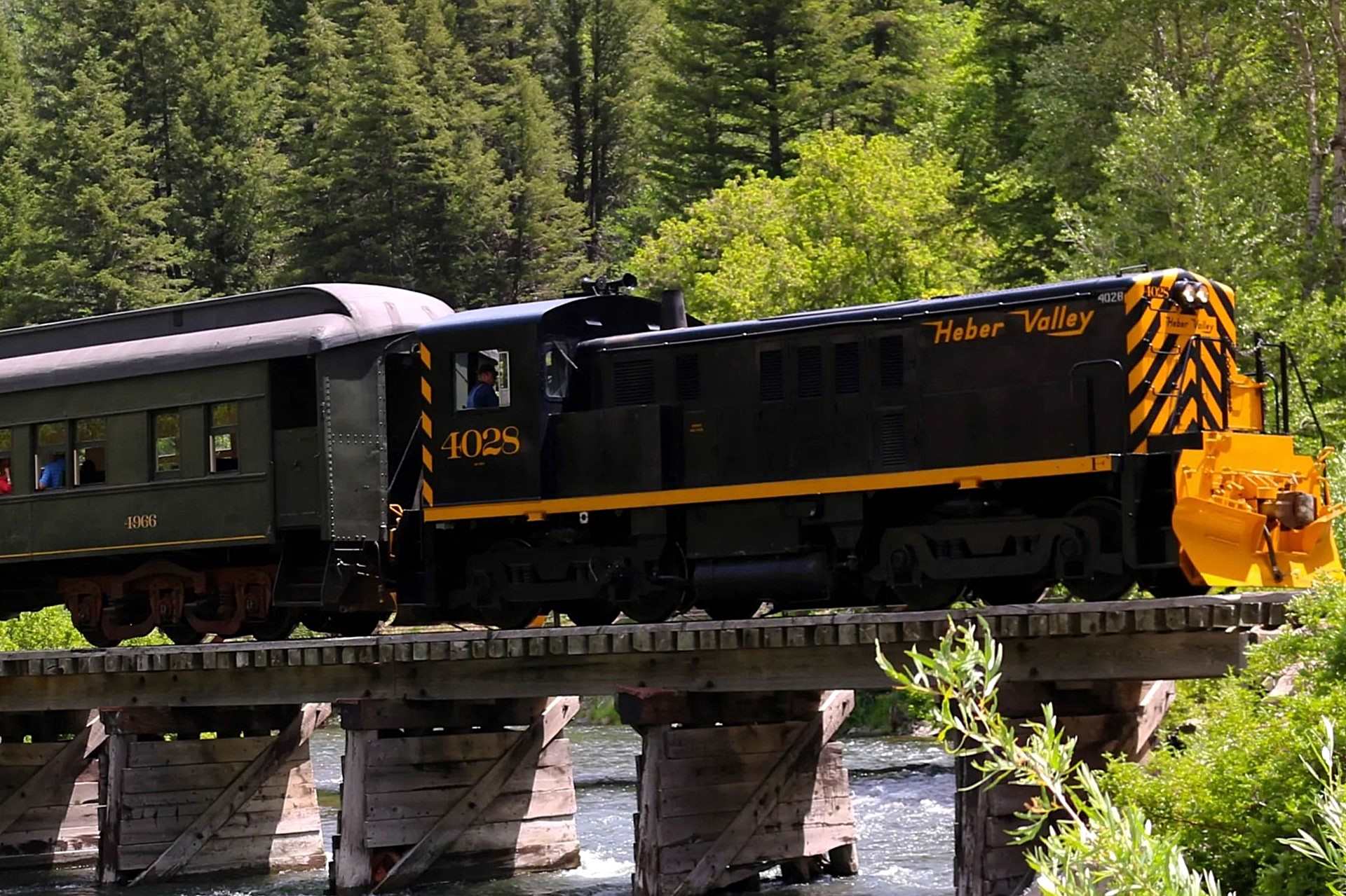 all-aboard-the-heber-valley-railroad-adventure