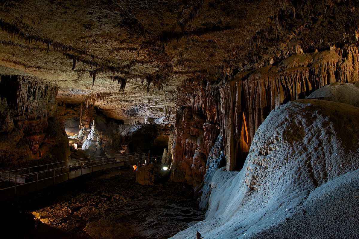Arkansas8217-Secret-Blanchard-Springs-Caverns-Underground-In-The-Ozarks arkansas-secret-blanchard-springs-caverns-underground-in-the-ozarks