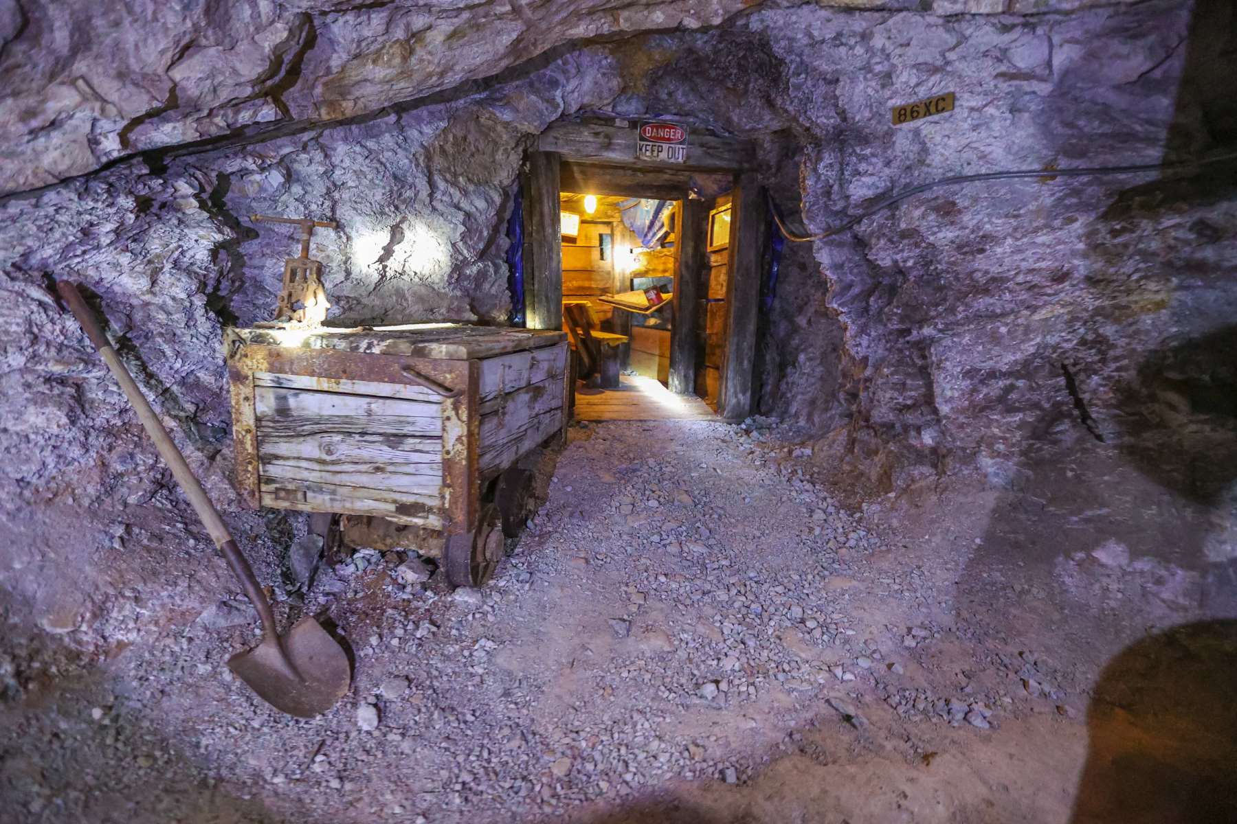 bisbees-queen-mine-an-underground-adventure-awaits
