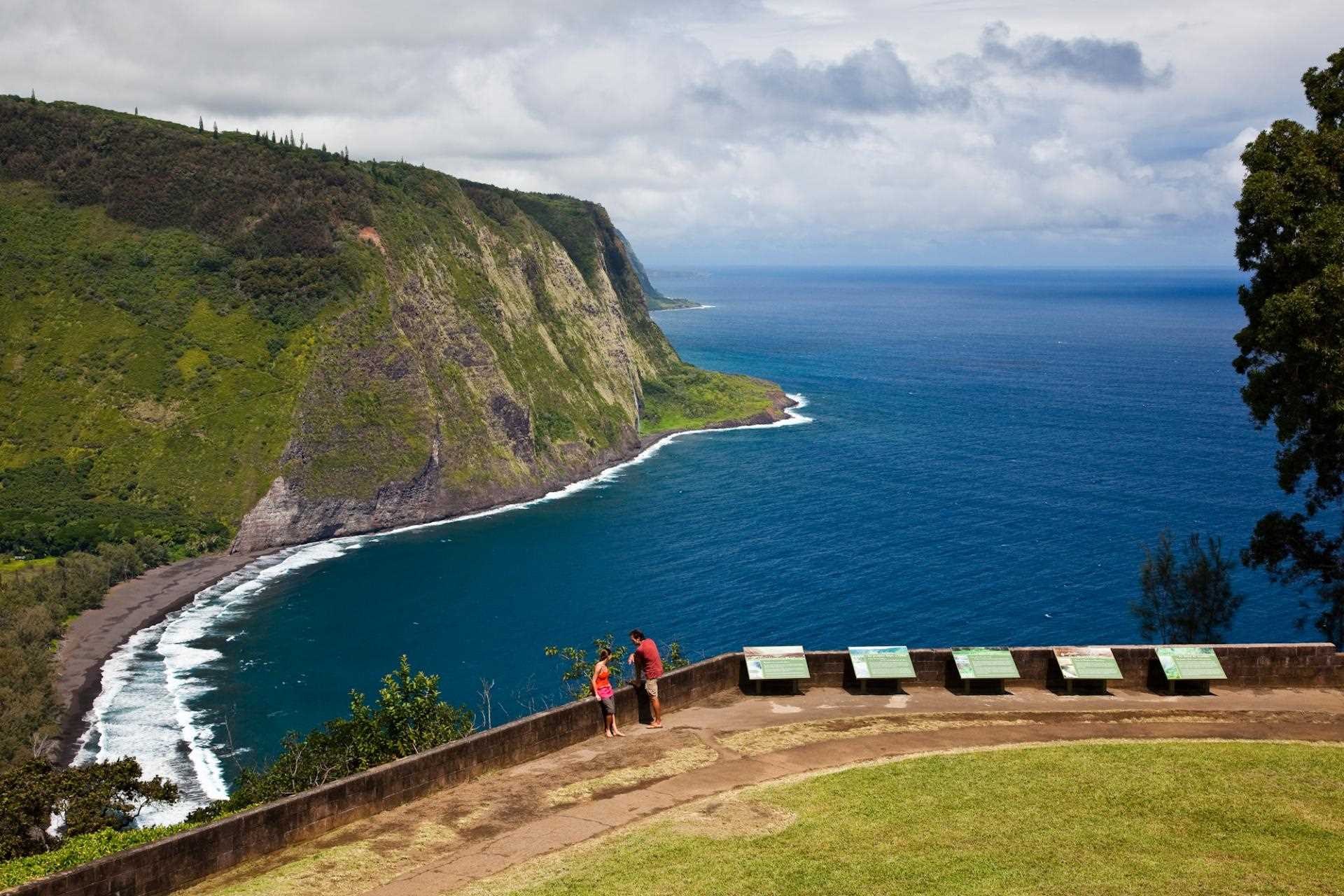 Breathtaking-Views-At-Waipio-Valley-Lookout breathtaking-views-at-waipio-valley-lookout