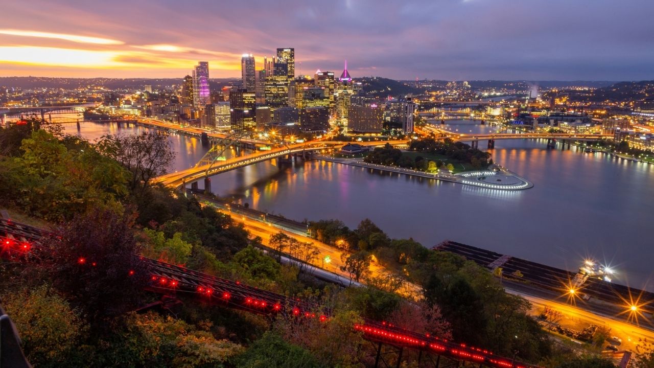 breathtaking-views-from-pittsburghs-duquesne-incline