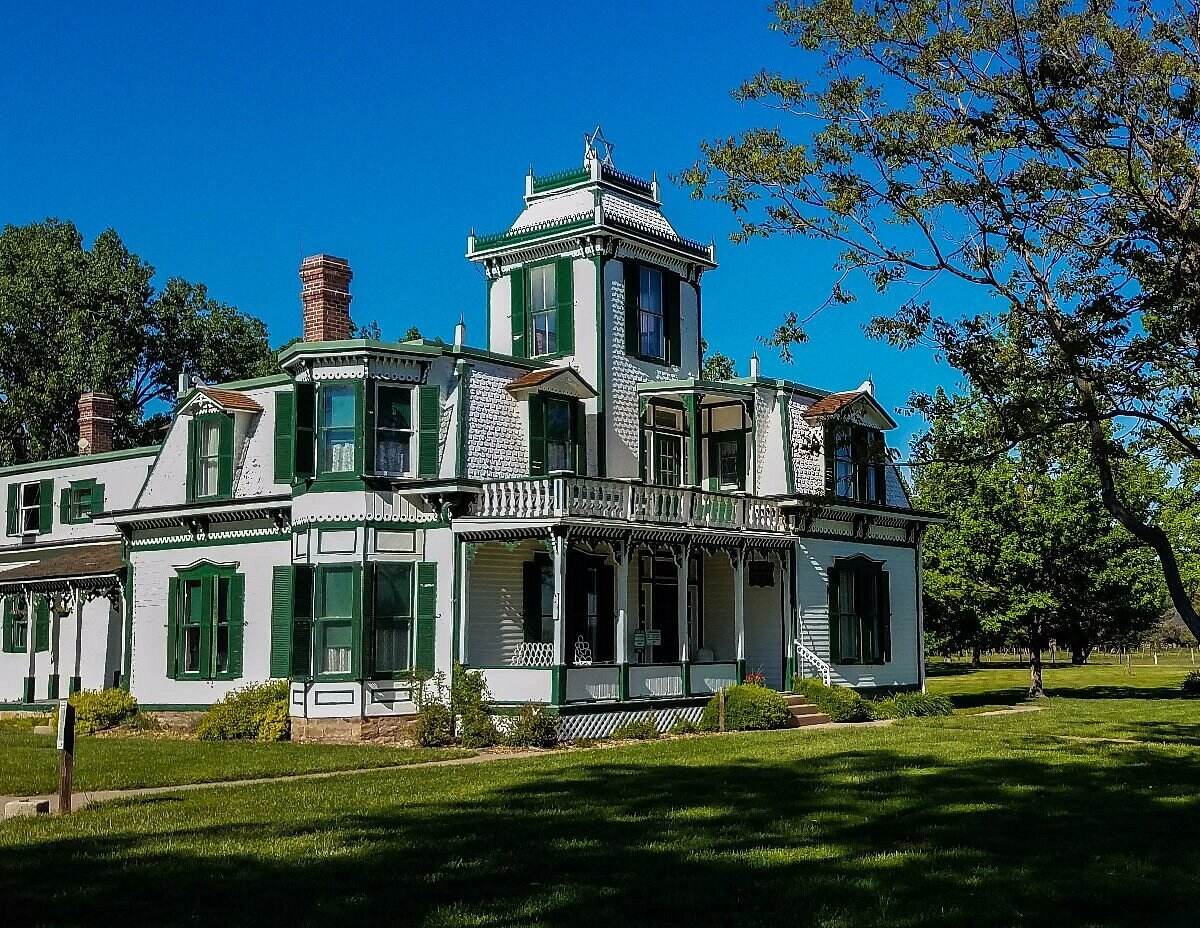 buffalos-secret-trail-end-state-historic-site-mansion-transformed-into-museum