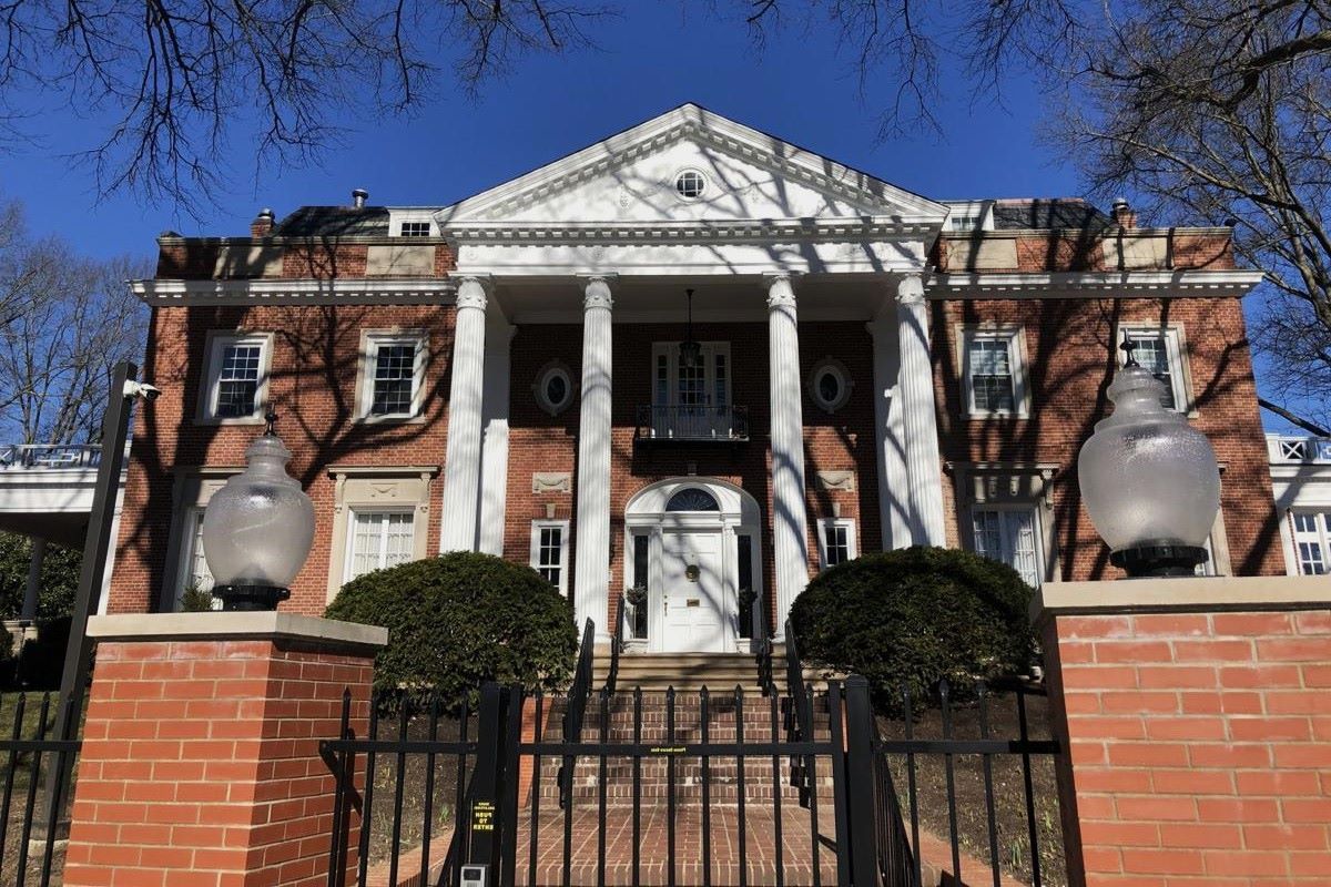 charlestons-governors-mansion-a-regal-experience-awaits