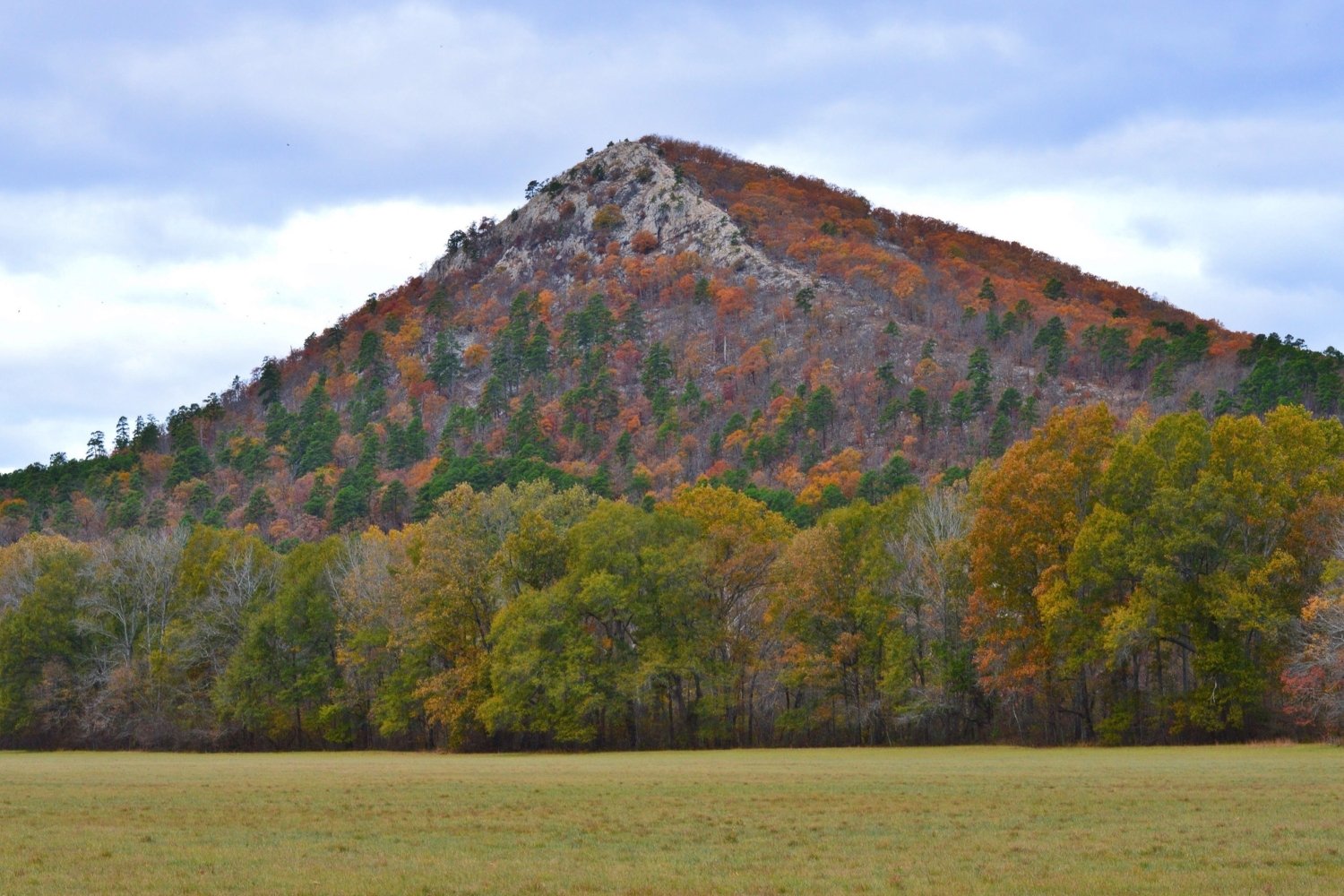 conquer-the-heights-at-pinnacle-mountain-state-park