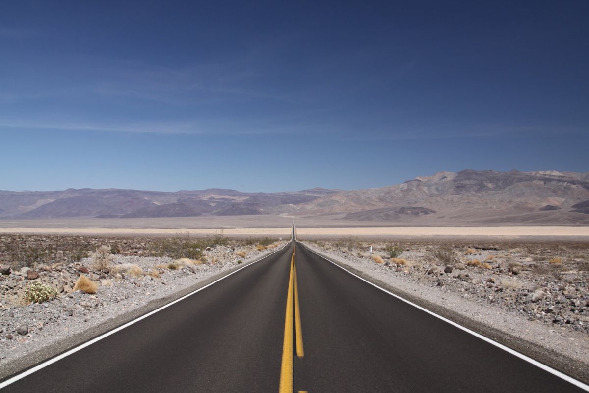 cruising-the-iconic-route-66-western-highway