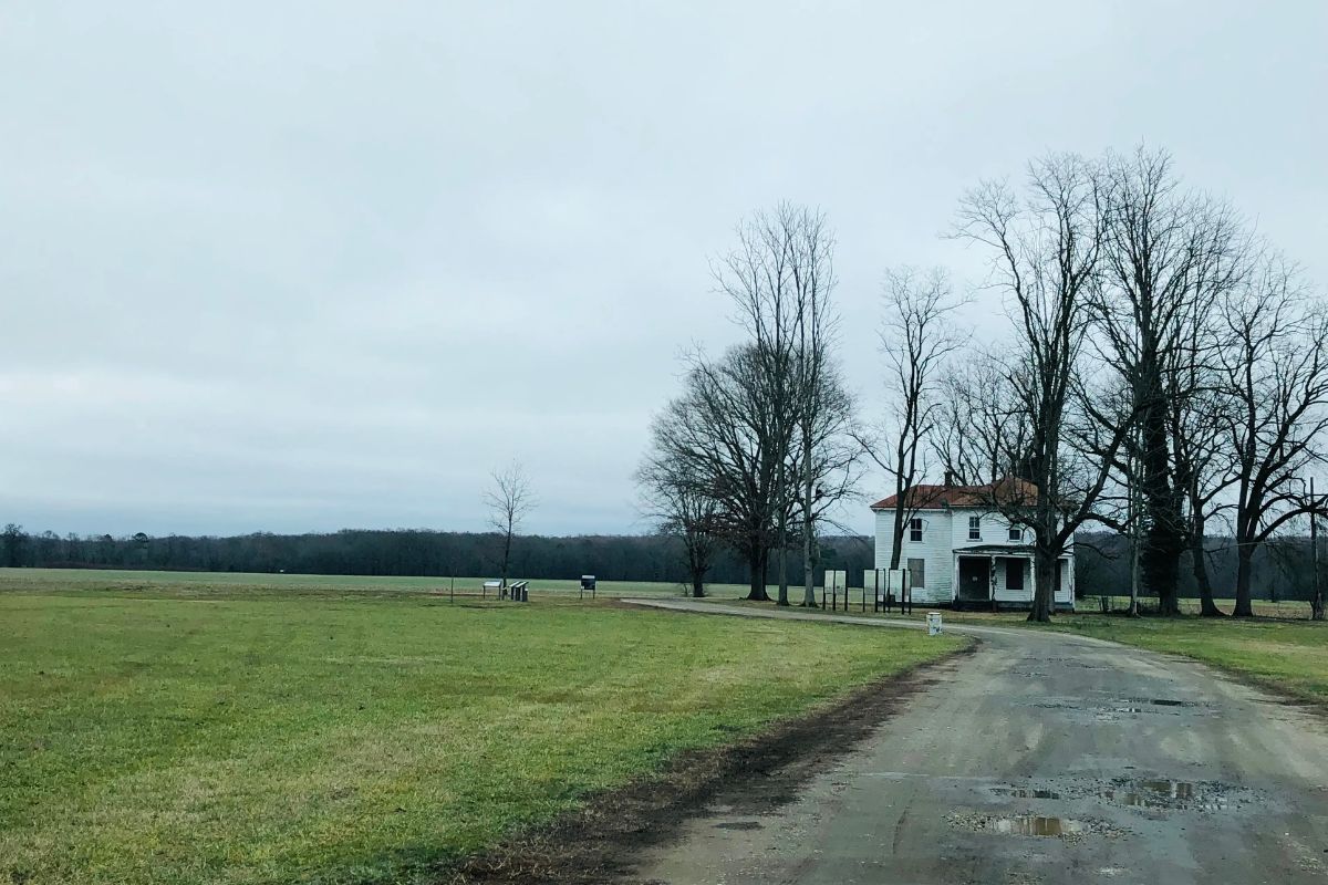 discover-the-secrets-of-fredericksburgs-slaughter-pen-farm-touristsecrets