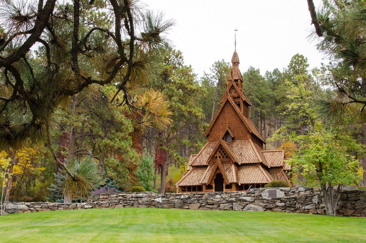 Enchanting-Serenity-At-Rapid-City8217s-Chapel-In-The-Hills enchanting-serenity-at-rapid-citys-chapel-in-the-hills