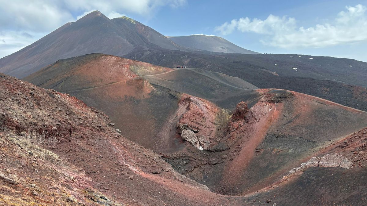 Exploring-Mount-Etna-8211-All-You-Need-To-Know-Before-The-Hike-TouristSecrets exploring-mount-etna-all-you-need-to-know-before-the-hike-touristsecrets