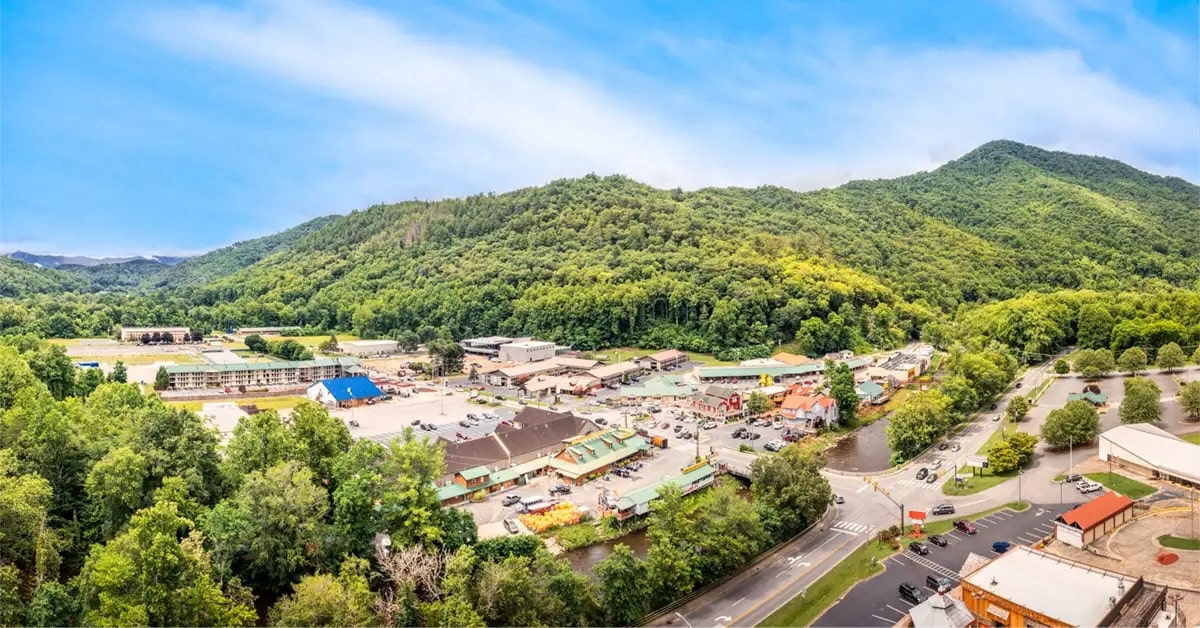 exploring-paths-in-cherokee-north-carolina