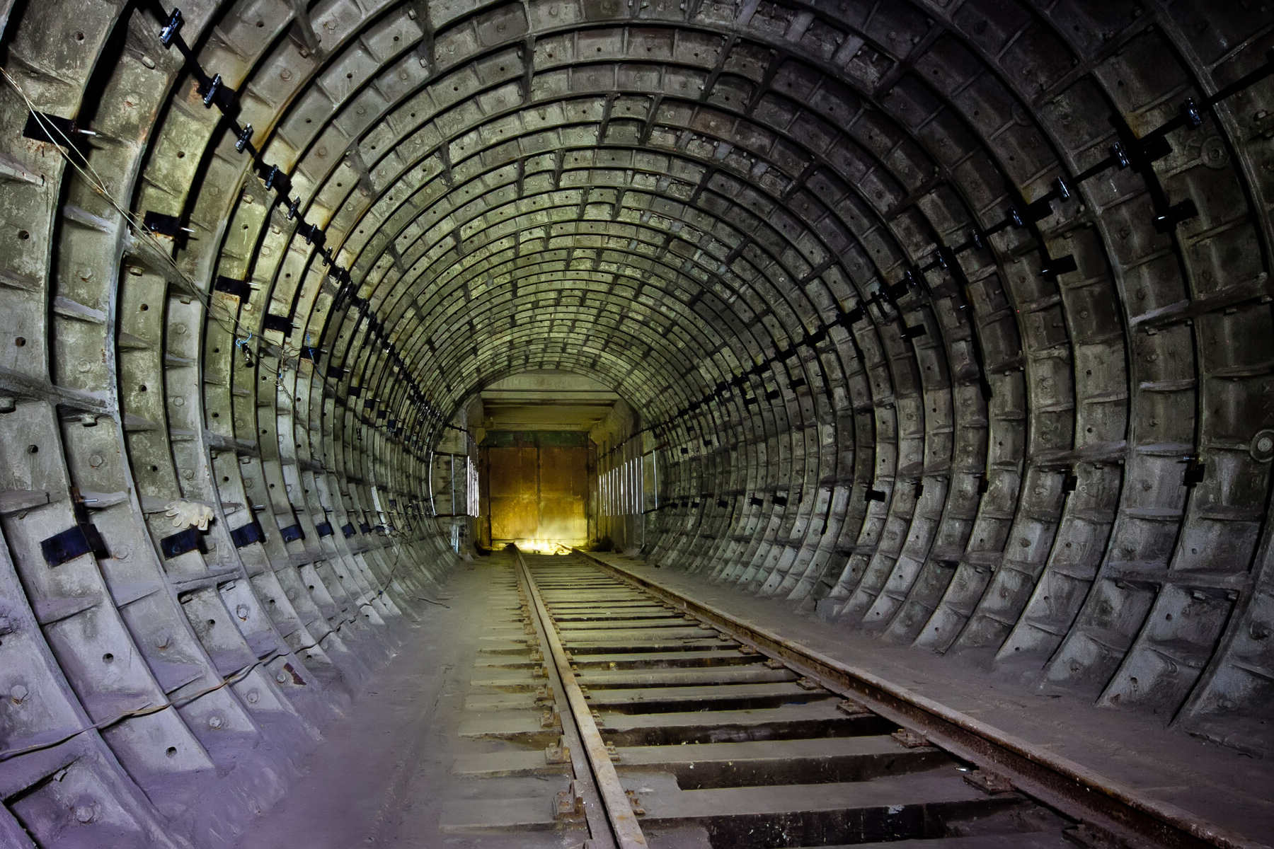 Exploring The Hidden Underground Tunnels Of Chicago TouristSecrets 