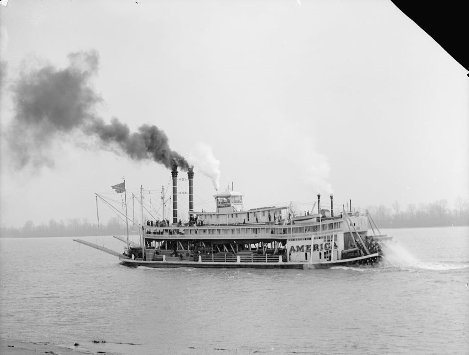 Floating-Libraries-In-Mississippi-River-Towns floating-libraries-in-mississippi-river-towns