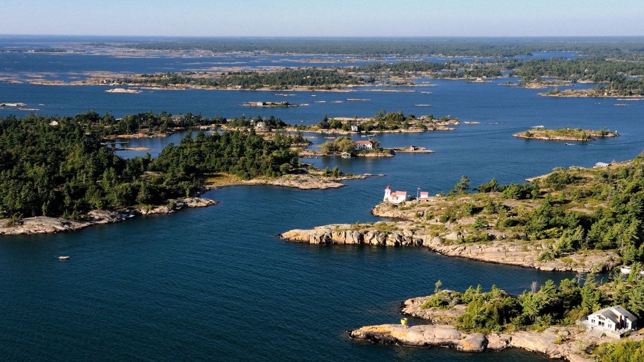 forgotten-islands-of-the-great-lakes