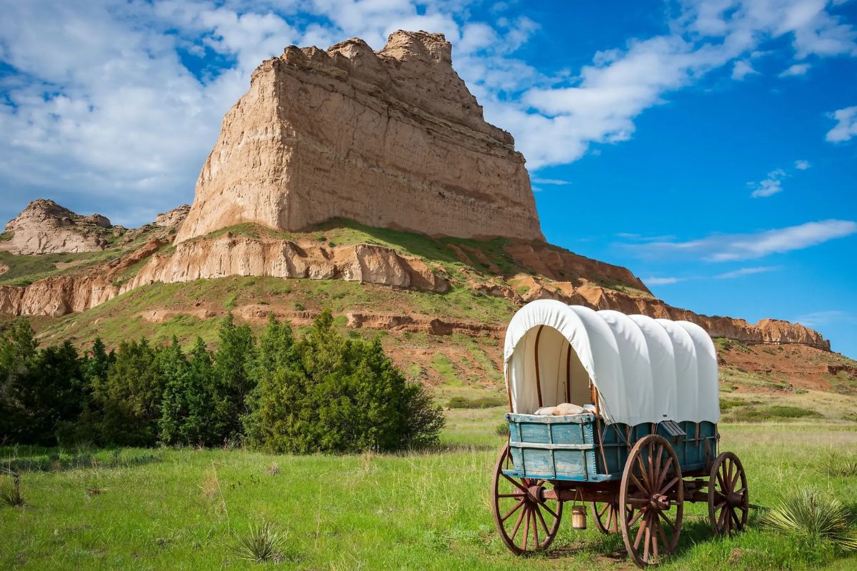 Gering8217s-Majestic-Scotts-Bluff-Adventure-Awaits gerings-majestic-scotts-bluff-adventure-awaits