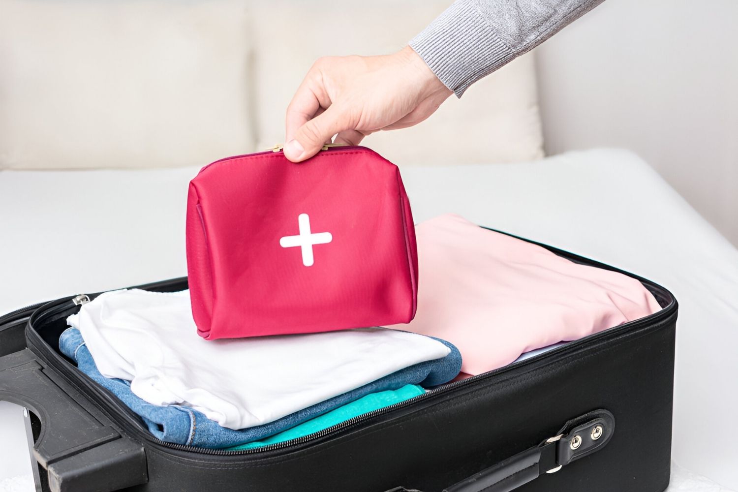 Guide-To-Traveling-With-Refrigerated-Medication-TouristSecrets guide-to-traveling-with-refrigerated-medication-touristsecrets