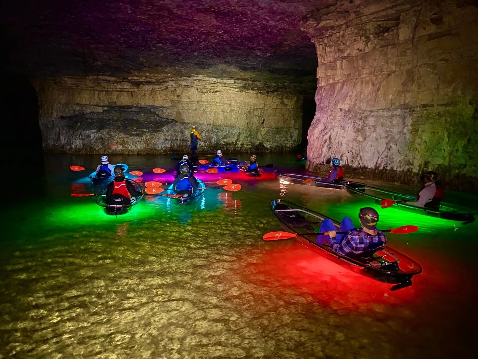 hidden-bioluminescent-caves-of-kentucky