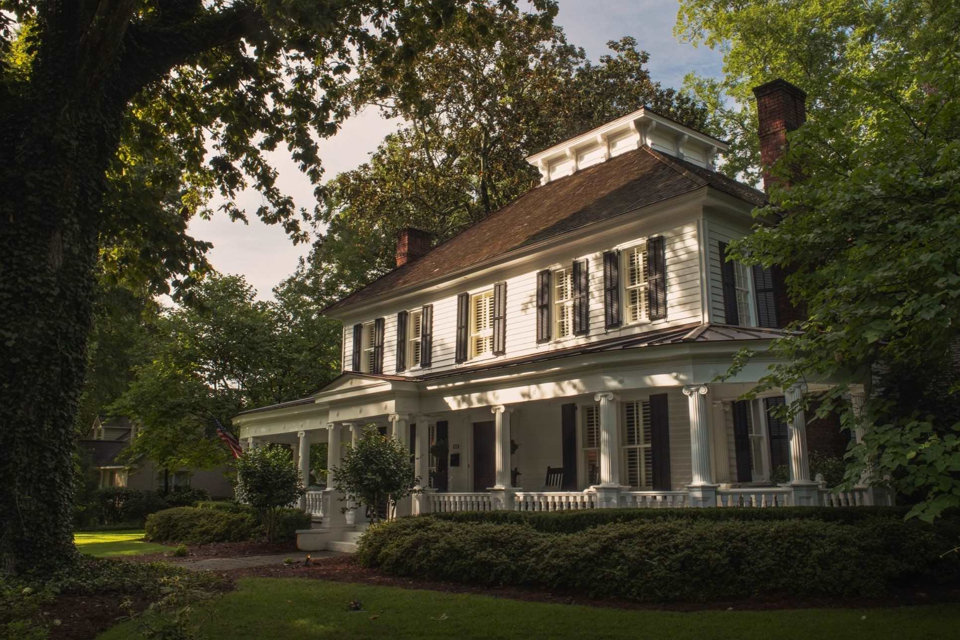 hidden-gardens-of-madison-georgia
