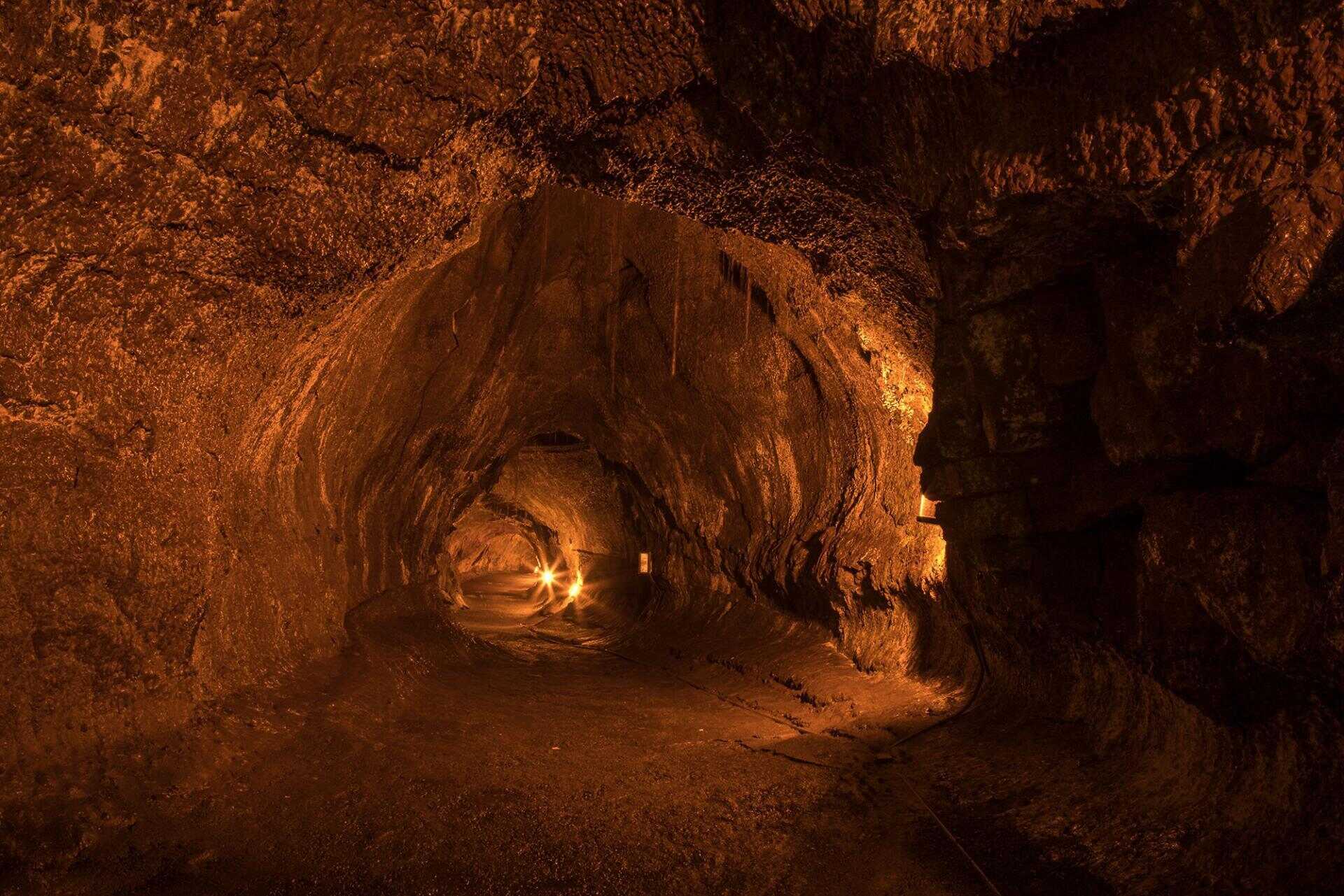 hidden-lava-tubes-of-hawaiis-big-island