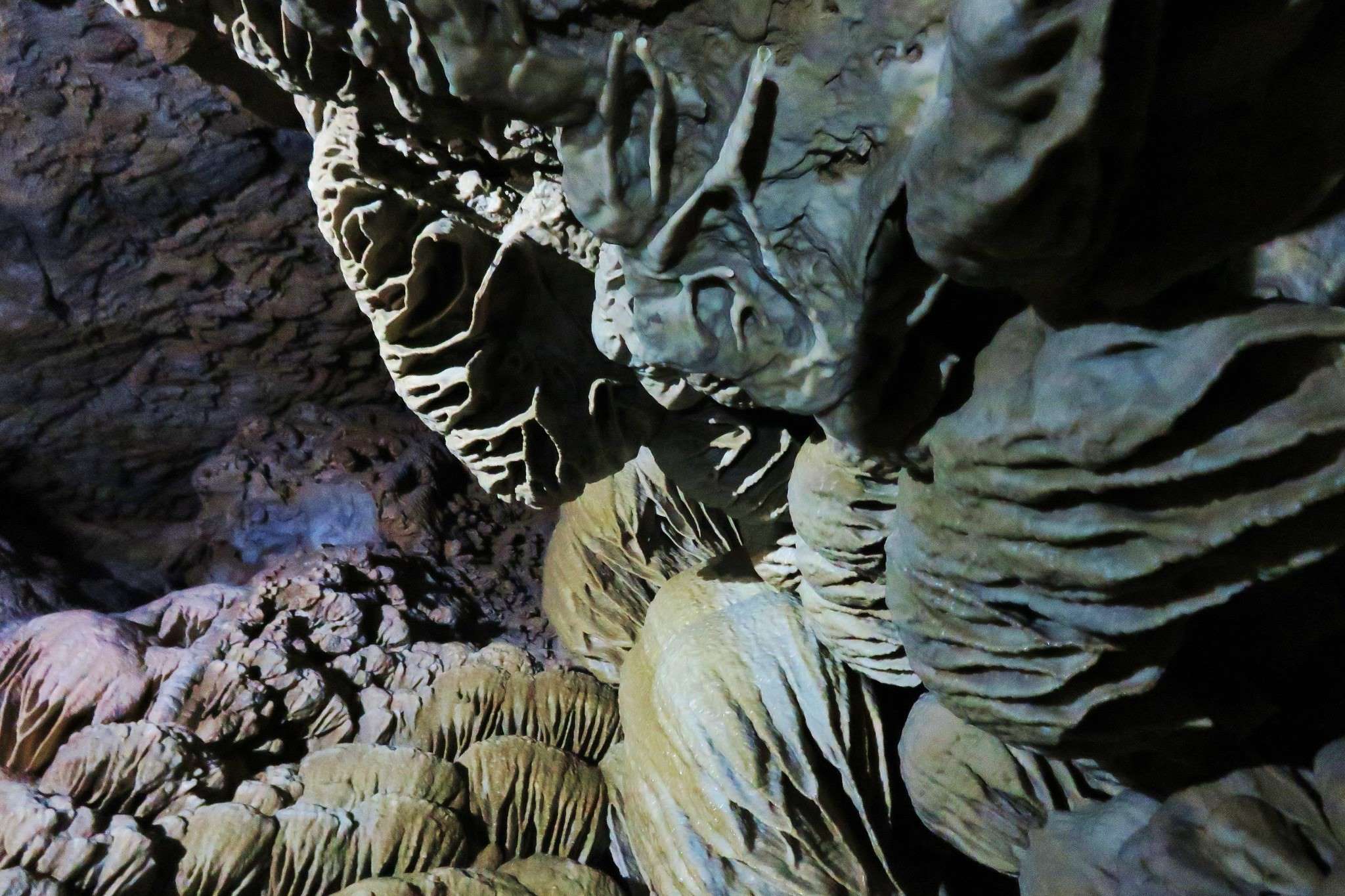 Hidden-Marble-Caves-Of-Oregon-Secret-Underground-Marvels hidden-marble-caves-of-oregon-secret-underground-marvels