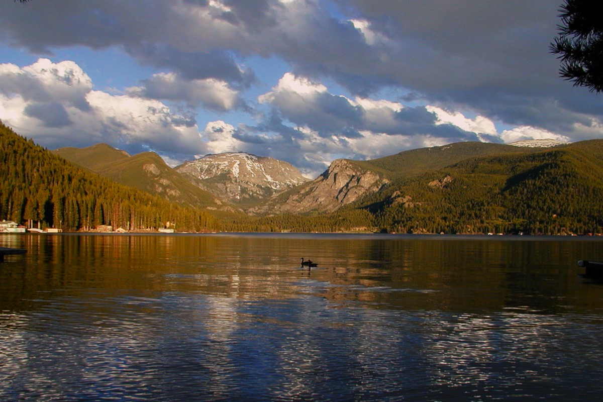 hidden-paths-of-grand-lake-colorado