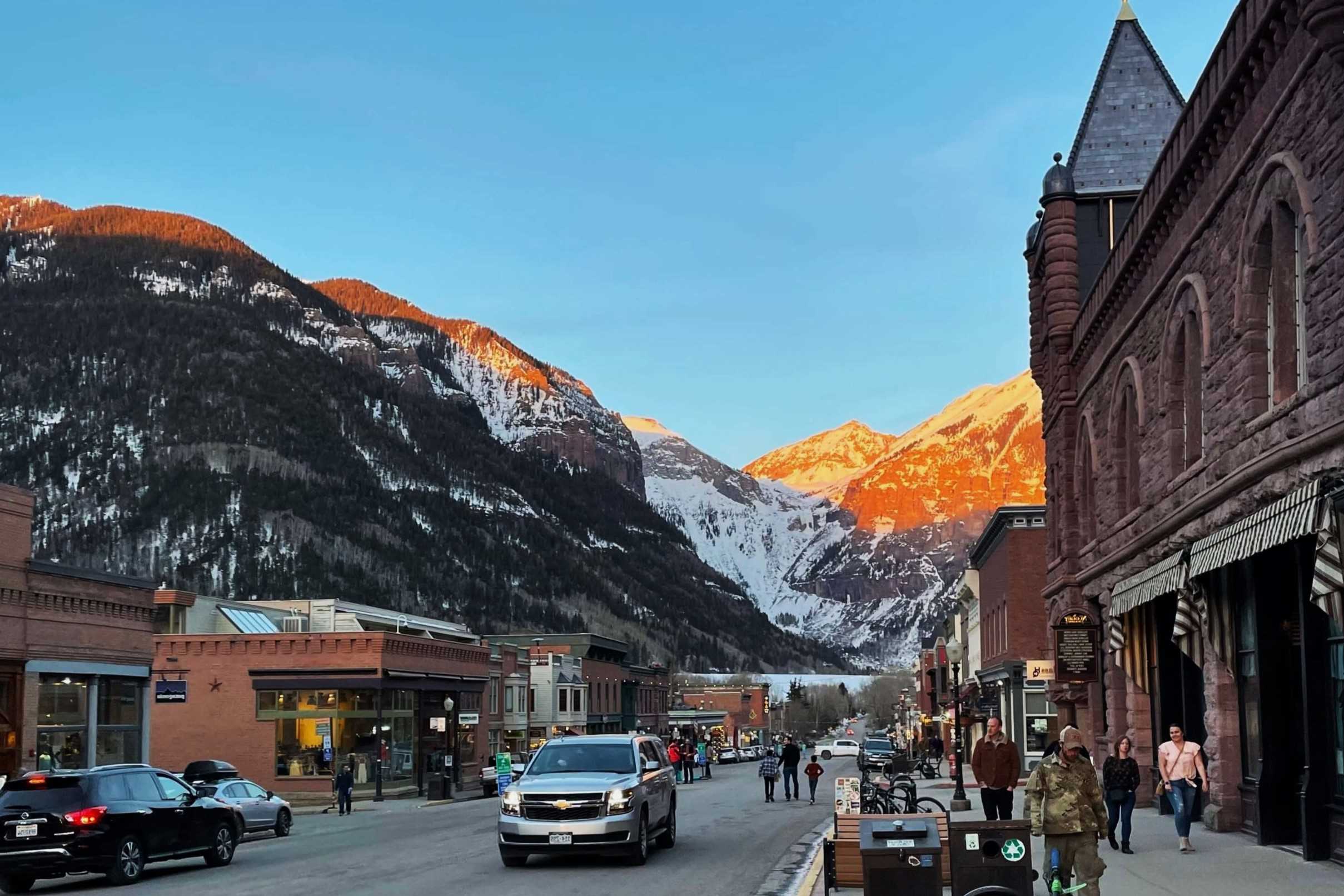hidden-peaks-of-telluride-colorado