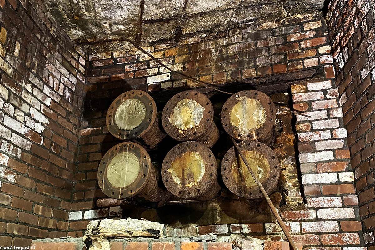Hidden-Pneumatic-Tube-Mail-Systems-Of-New-York hidden-pneumatic-tube-mail-systems-of-new-york