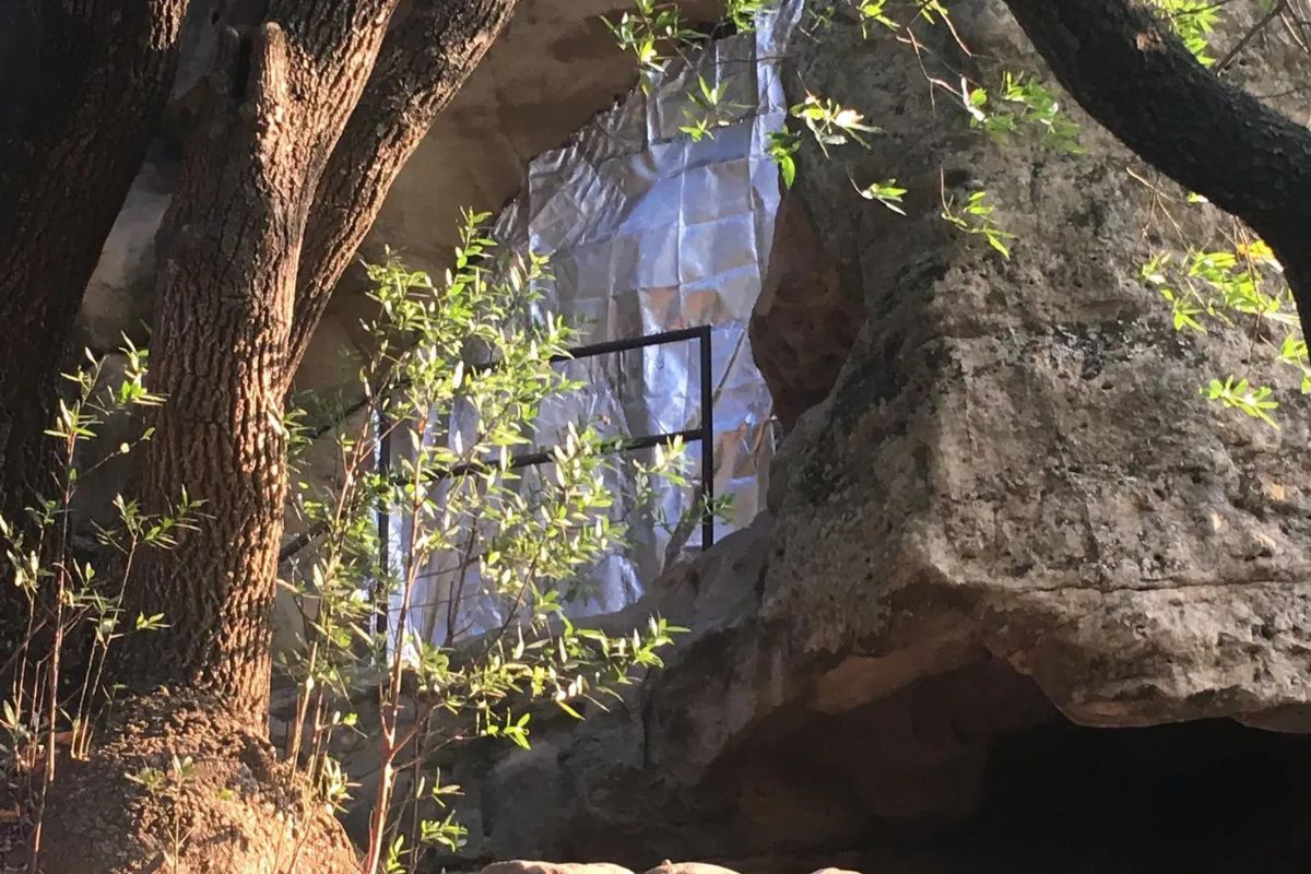 hidden-rock-art-of-californias-chumash-painted-cave