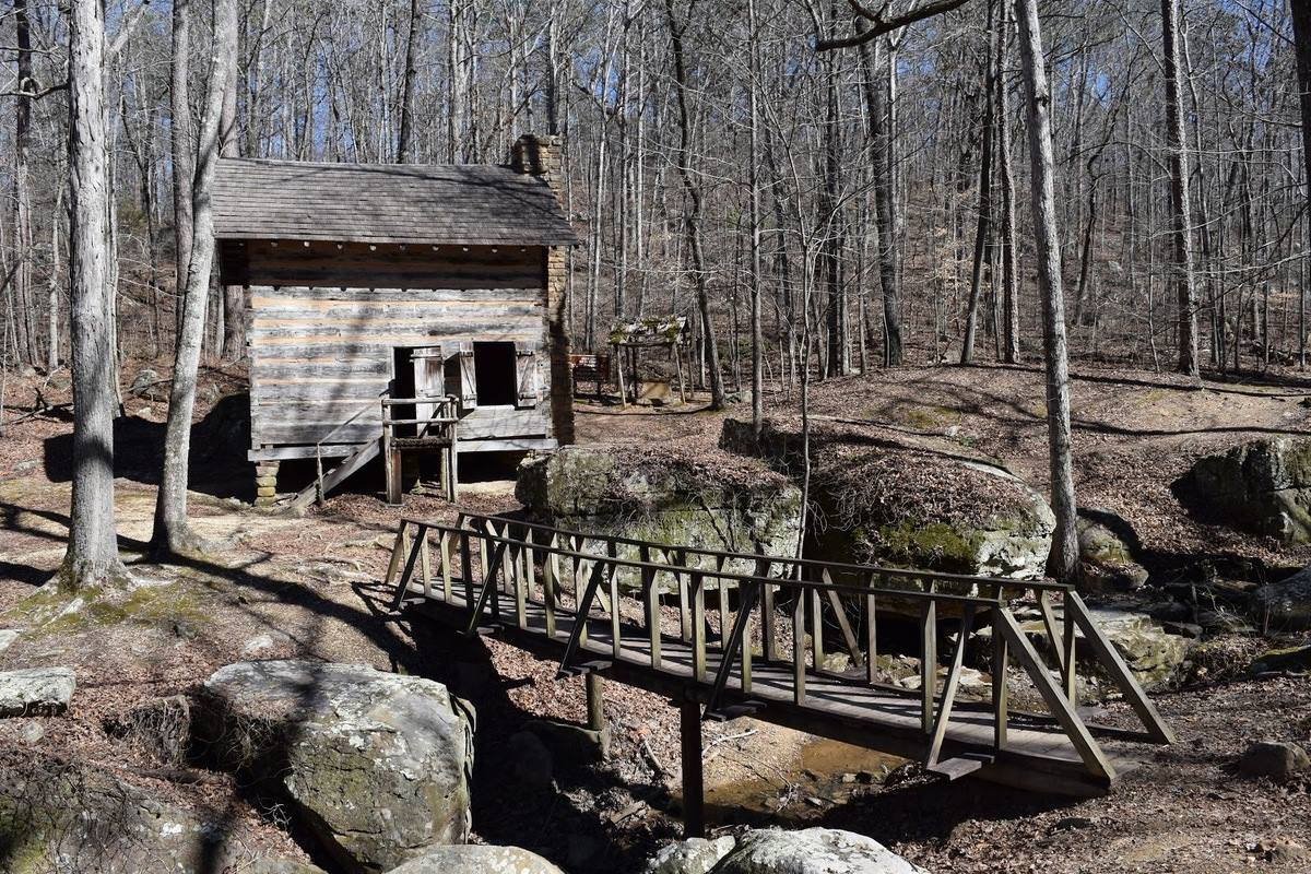 hidden-sandstone-pillars-of-tishomingo-state-park