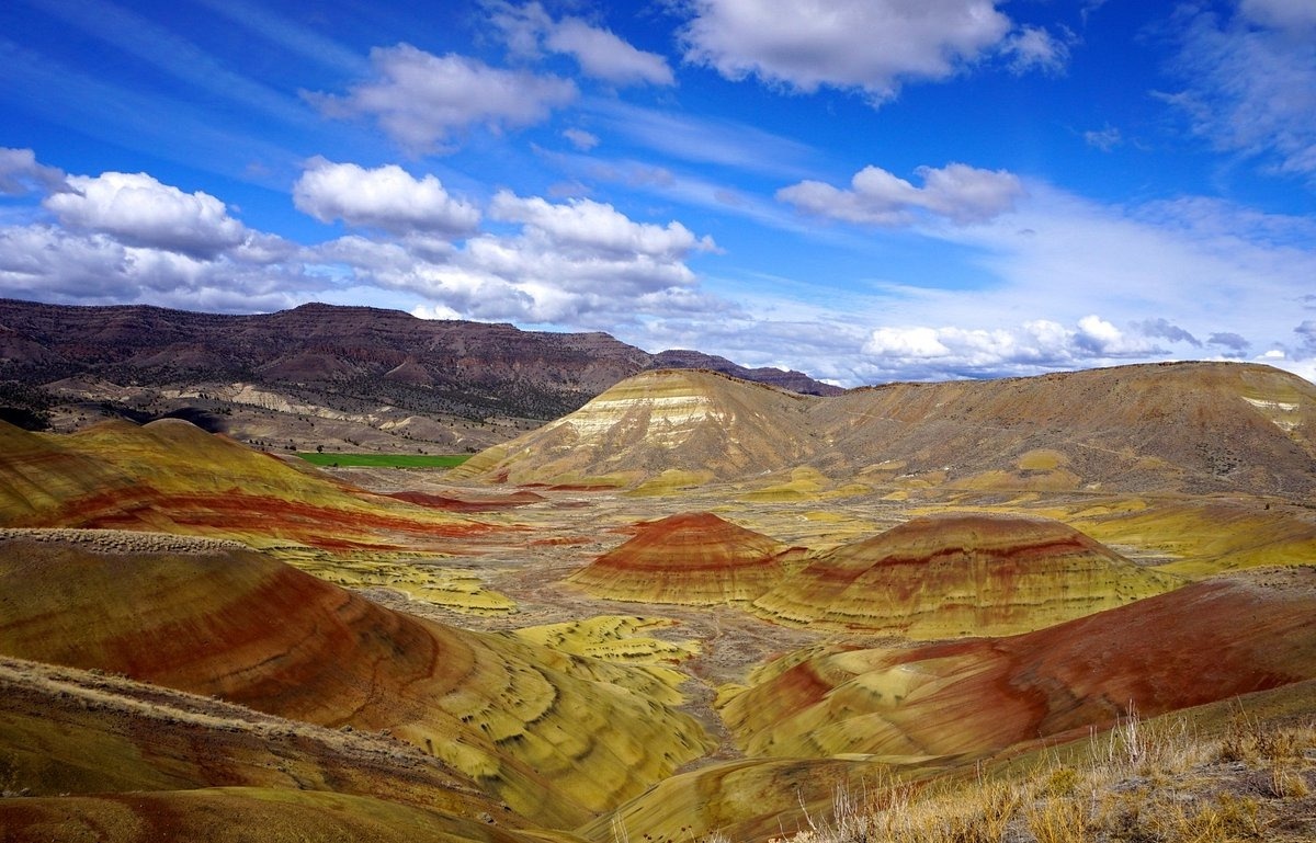 Hidden-Spherulite-Beaches-In-Oregon8217s-John-Day-Fossil-Beds hidden-spherulite-beaches-in-oregons-john-day-fossil-beds