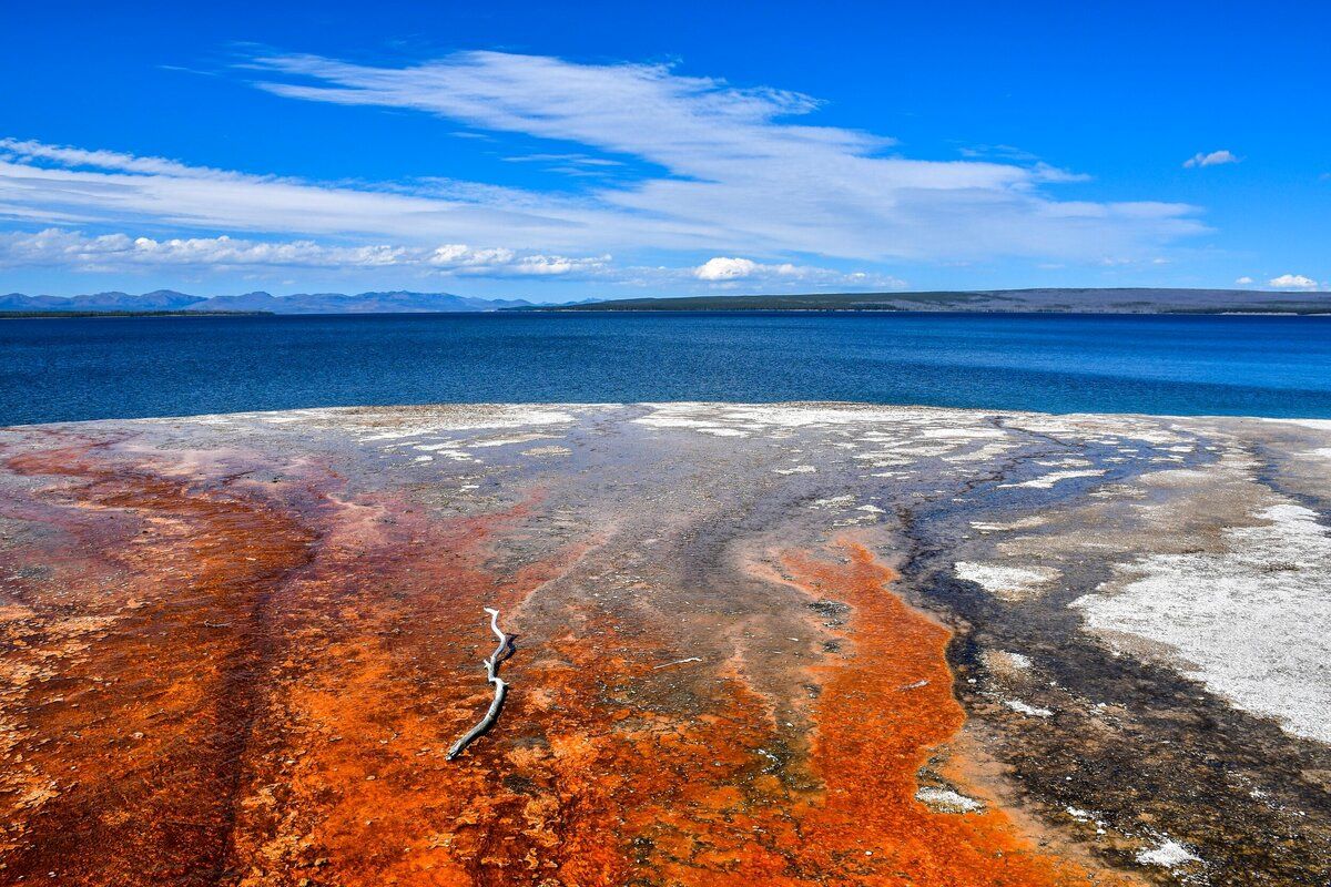 Hidden-Spherulite-Beaches-Of-Yellowstone-Lake hidden-spherulite-beaches-of-yellowstone-lake