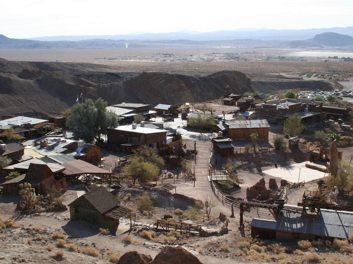 hidden-towns-of-calico-california