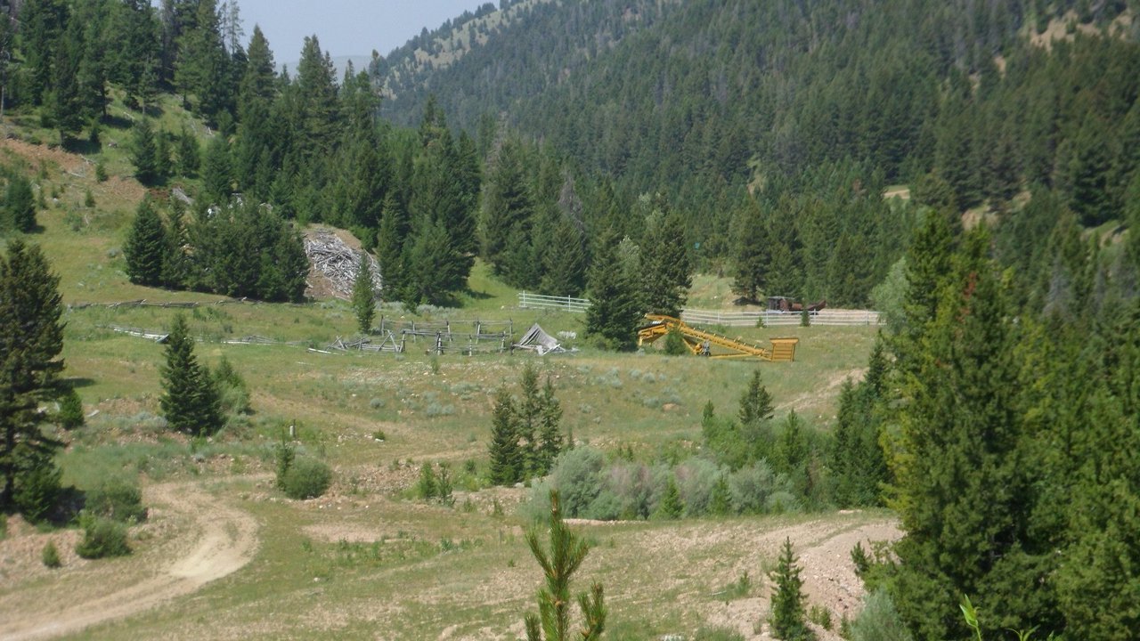 Hidden-Trails-Of-Virginia-City-Montana hidden-trails-of-virginia-city-montana