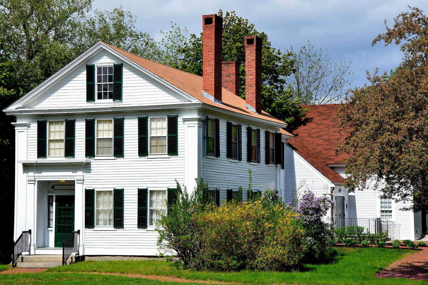 historic-charm-awaits-at-concords-pierce-manse