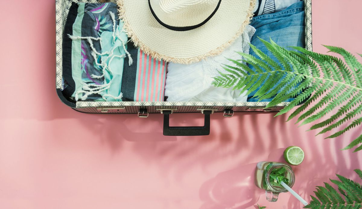 How-To-Pack-For-A-10-Day-Trip-In-A-Carry-On-TouristSecrets how-to-pack-for-a-10-day-trip-in-a-carry-on-touristsecrets