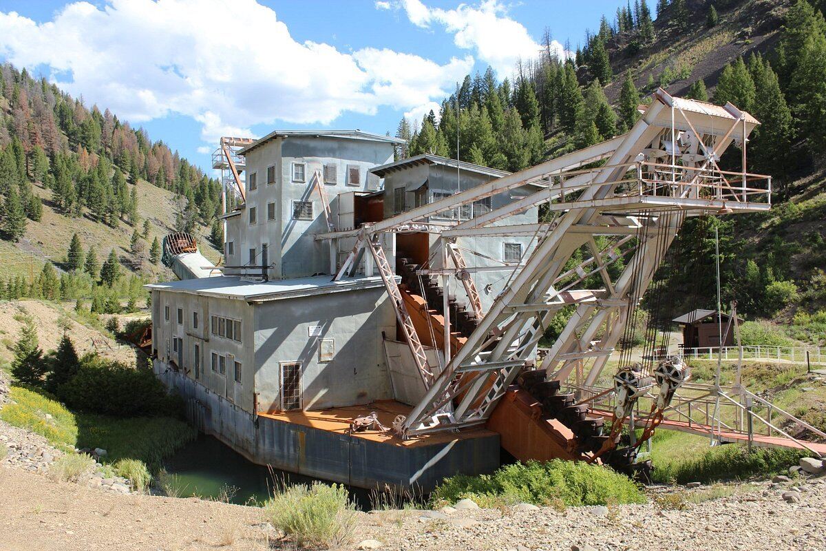 idahos-secret-ghost-towns-in-yankee-fork-state-park