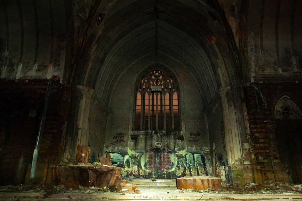 Indiana8217s-Hidden-City-Methodist-Church-Hauntingly-Abandoned indianas-hidden-city-methodist-church-hauntingly-abandoned