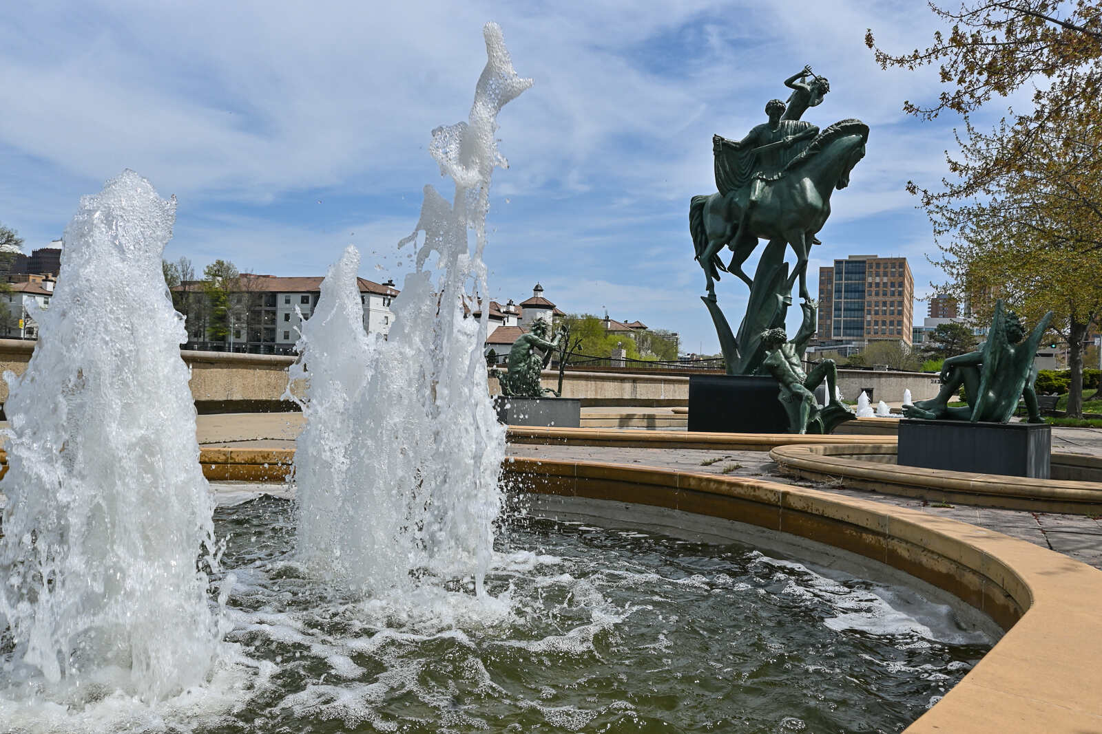 kansas-citys-secret-plaza-paths