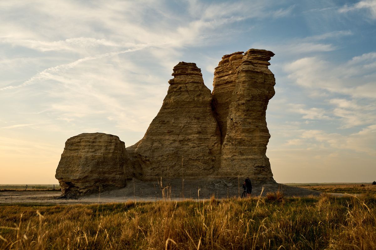 kansas-mysterious-castle-rock-and-badlands-rising-from-the-plains