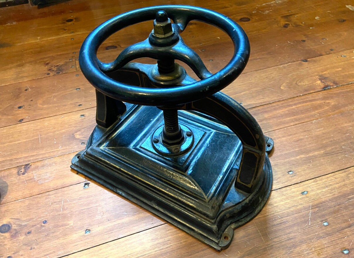 Lost-Antique-Printing-Presses-Of-Philadelphia-Hidden-Typographic-Treasures lost-antique-printing-presses-of-philadelphia-hidden-typographic-treasures