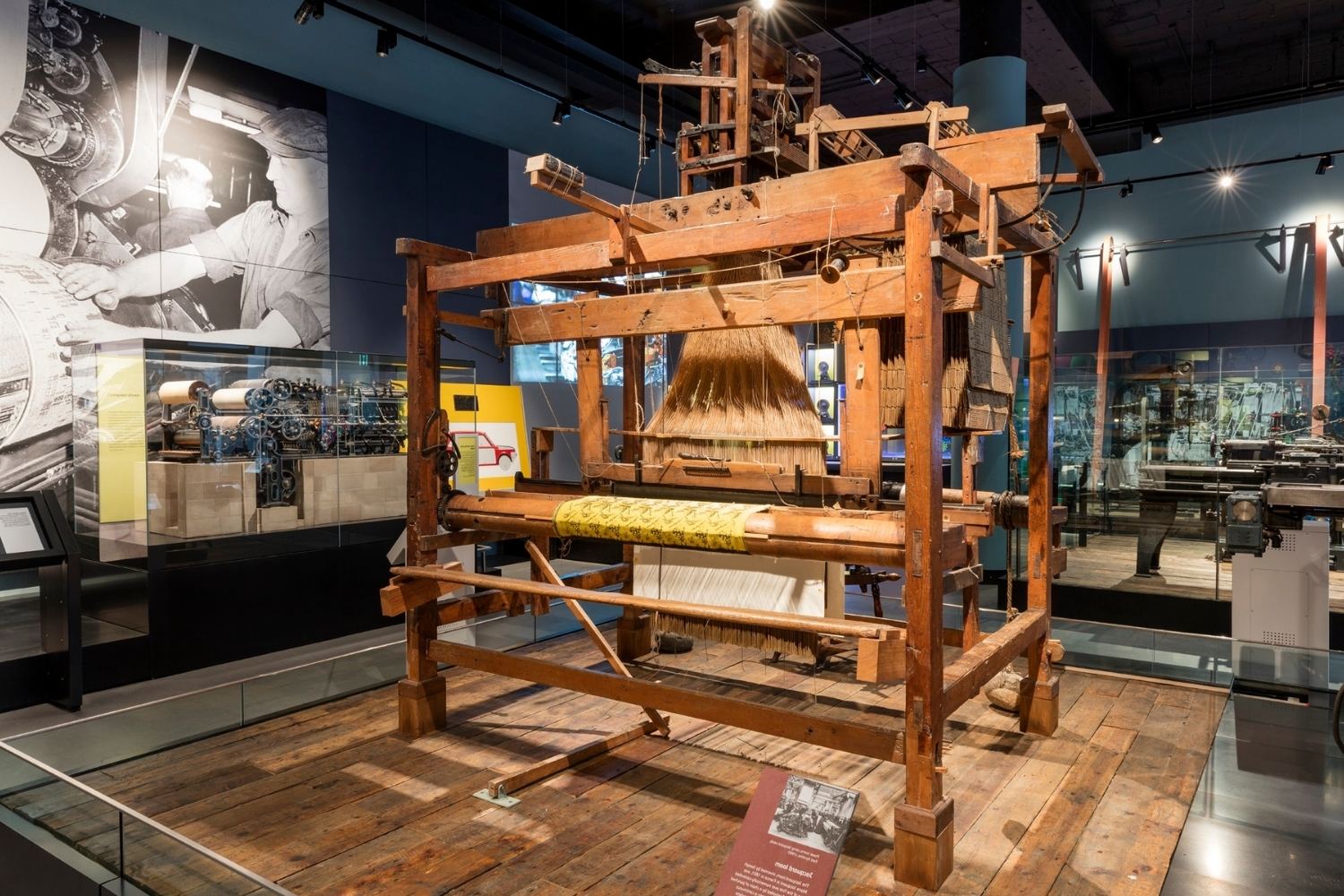 Lost-Mechanical-Jacquard-Loom-Workshops-Of-Lyon-Forgotten-Programmable-Weaving-Machine-Studios lost-mechanical-jacquard-loom-workshops-of-lyon-forgotten-programmable-weaving-machine-studios