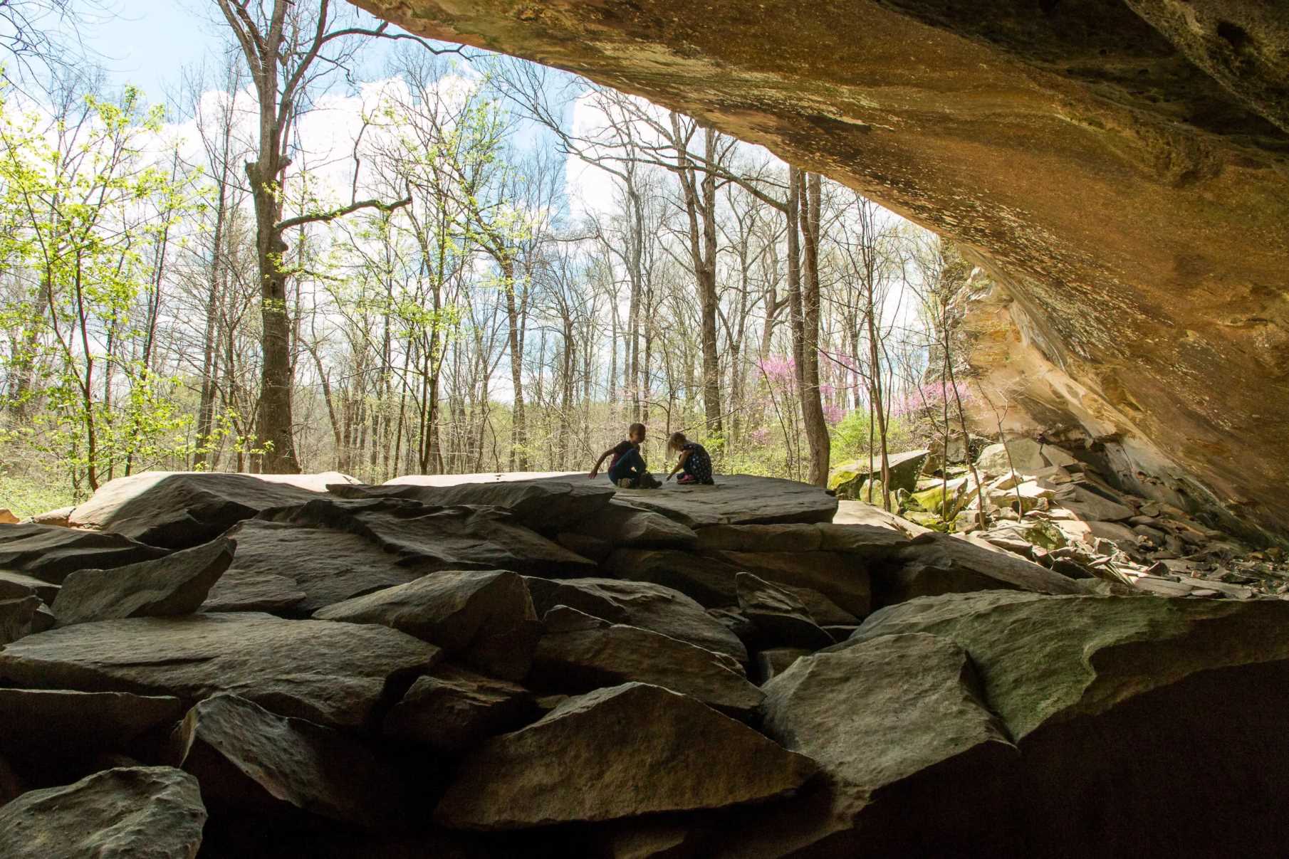 makandas-enchanting-giant-city-state-park-adventure