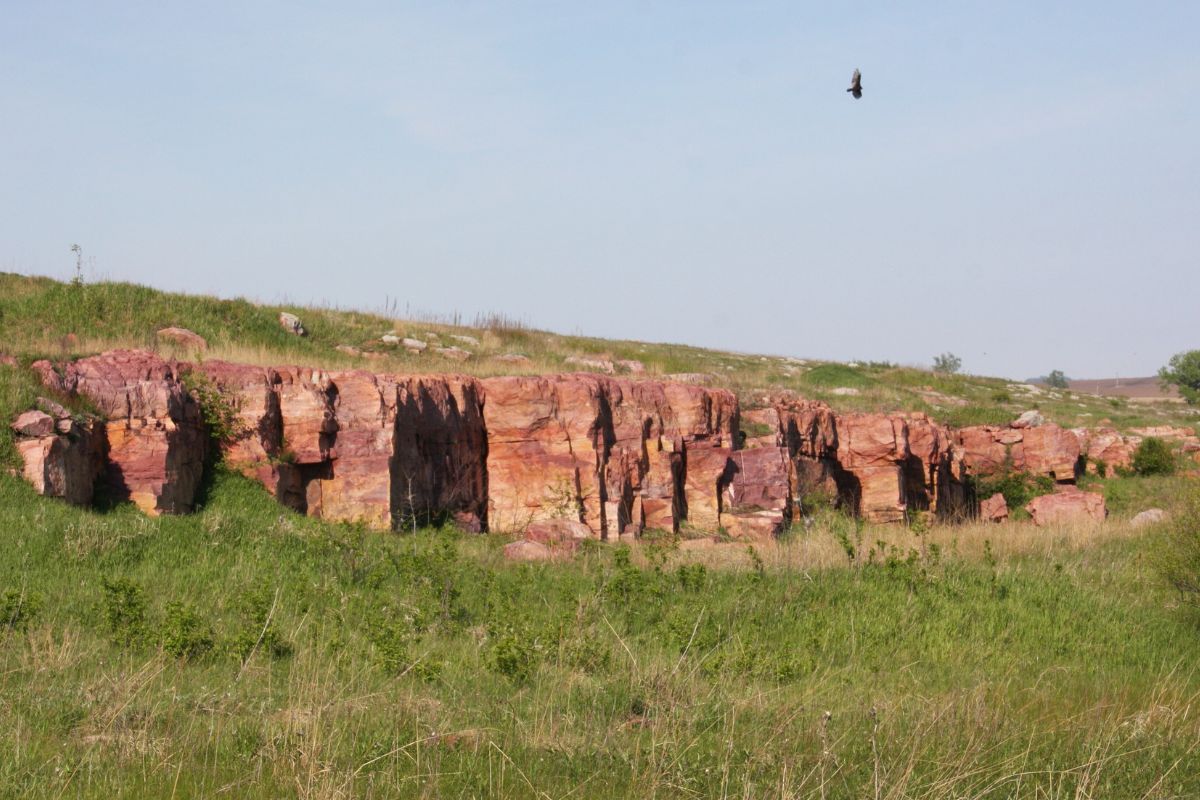 Minnesota8217s-Secret-Blue-Mounds-State-Park-And-Its-Natural-Wonders minnesotas-secret-blue-mounds-state-park-and-its-natural-wonders