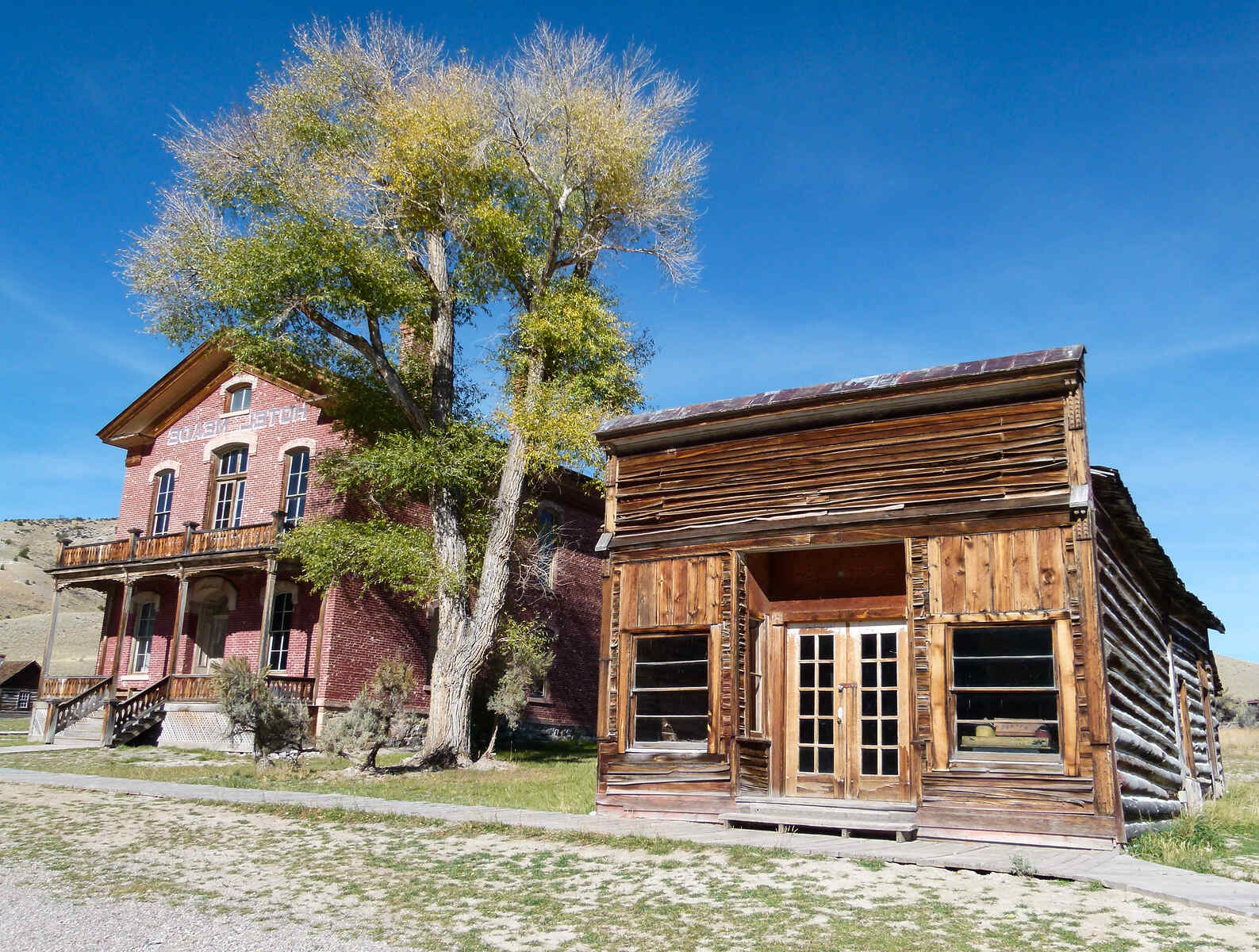 montanas-secret-bannack-best-preserved-ghost-town-in-the-west